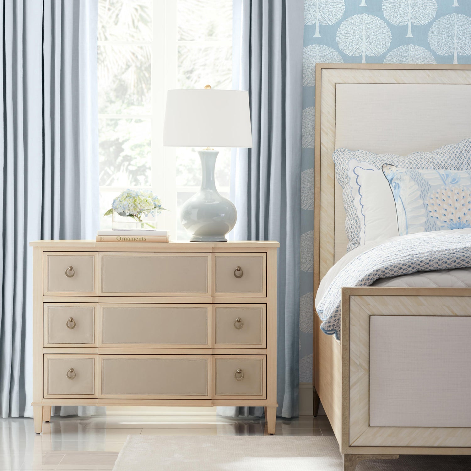 Jonathan Charles Water Neap Chest