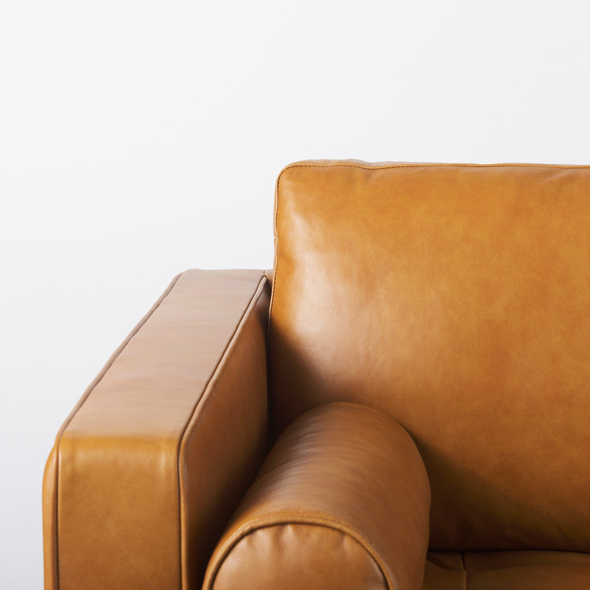 Mercana Svend 88.0L x 38.0W x 34.0H Tan Leather Sofa