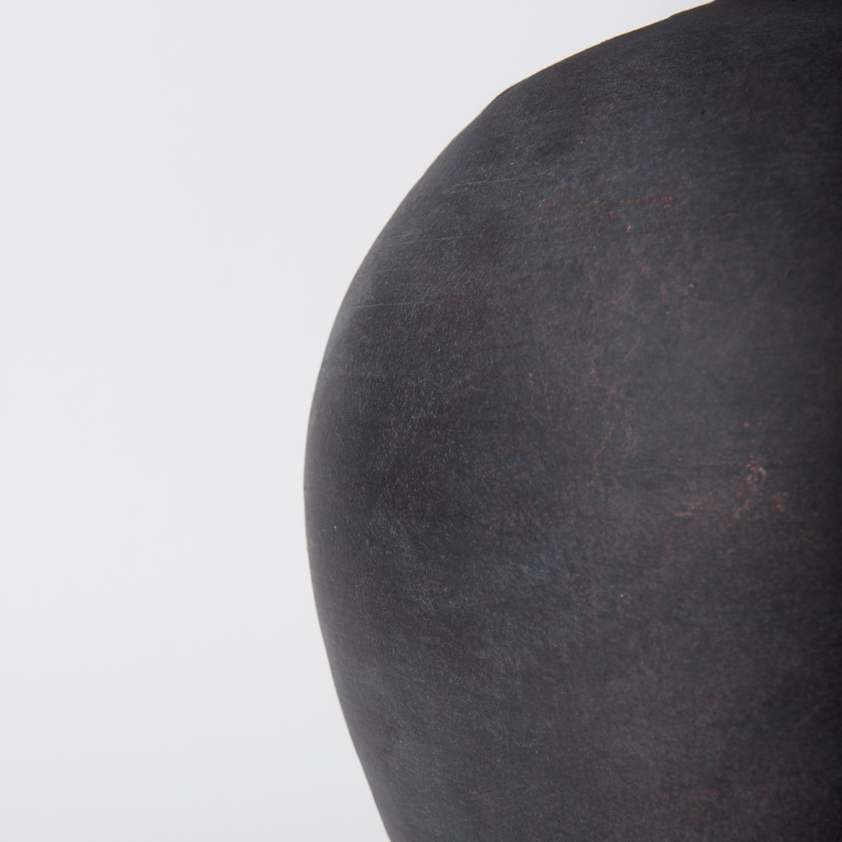 Mercana Marvin Black Ceramic Table Lamp