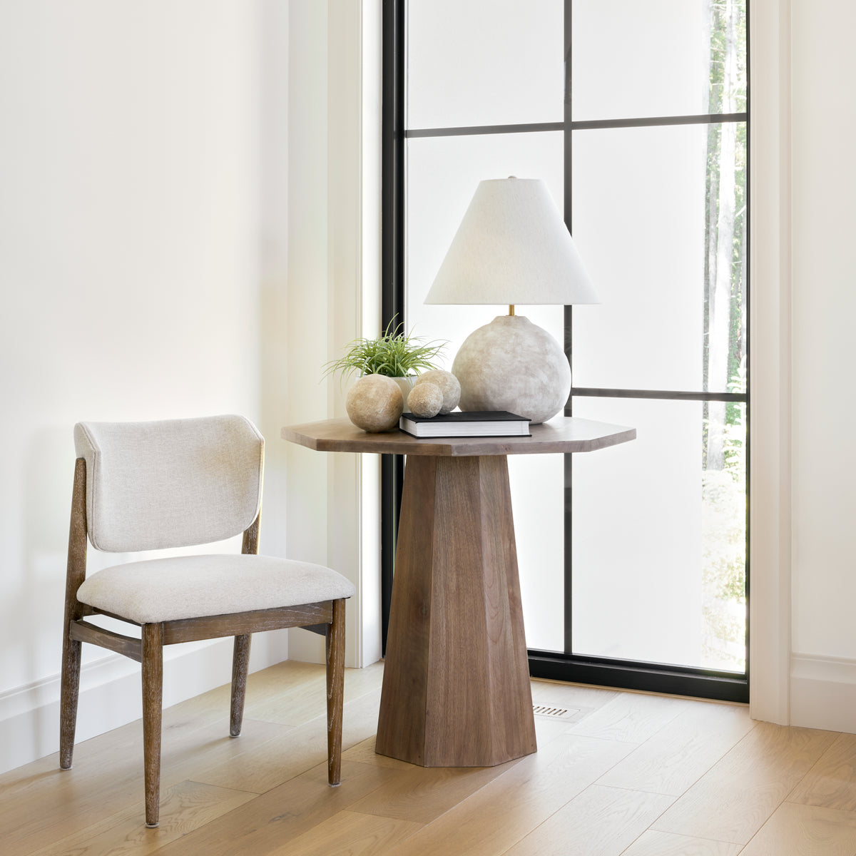 Mercana Mehdi Cream Ceramic Table Lamp