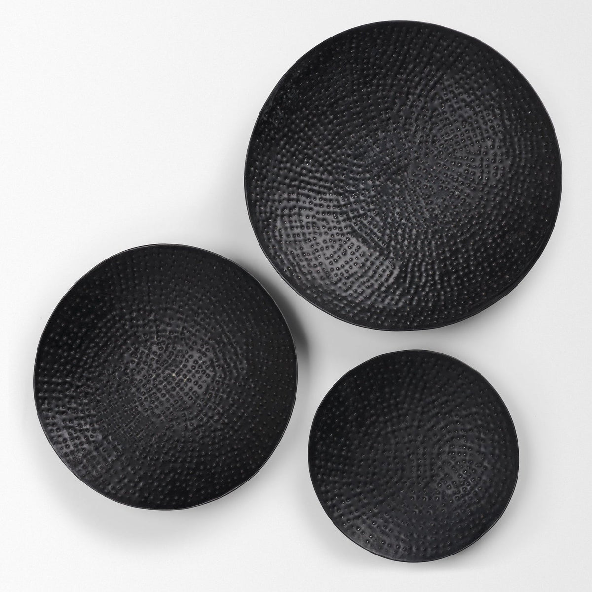 Mercana Patera Hammered Iron Metal Decorative Bowls (Set of 3)