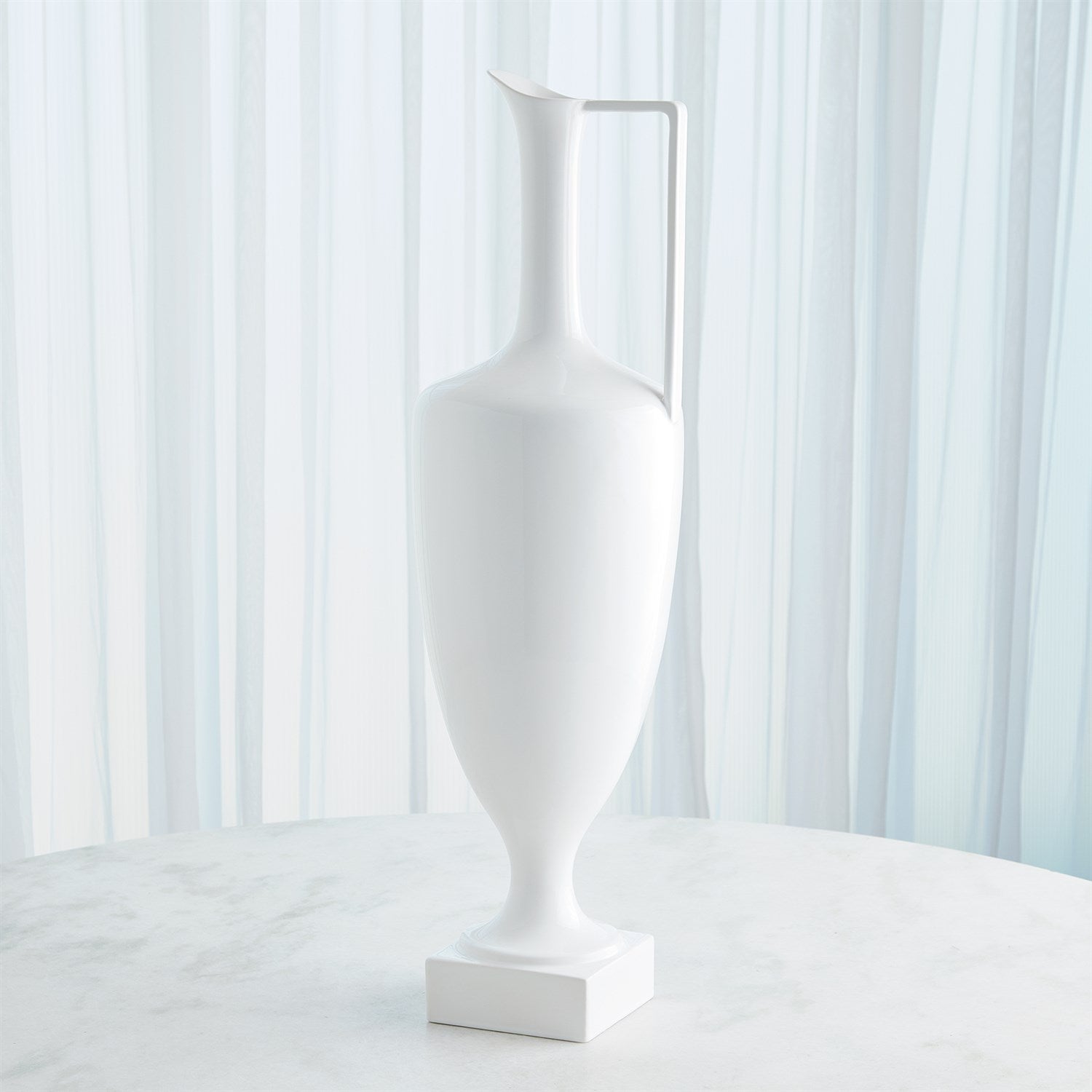 Global Views Quiet Curve Urn