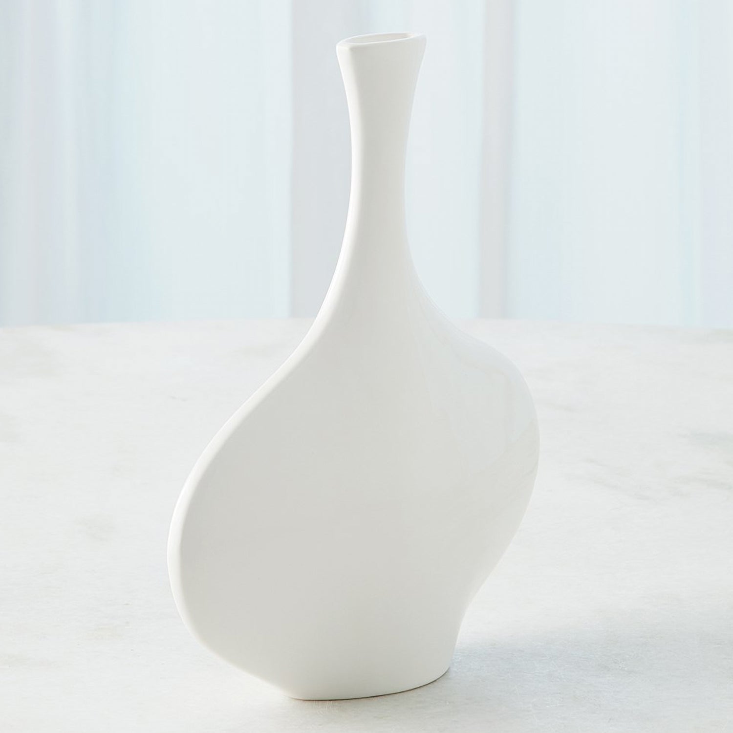 Global Views Silhouette Vase