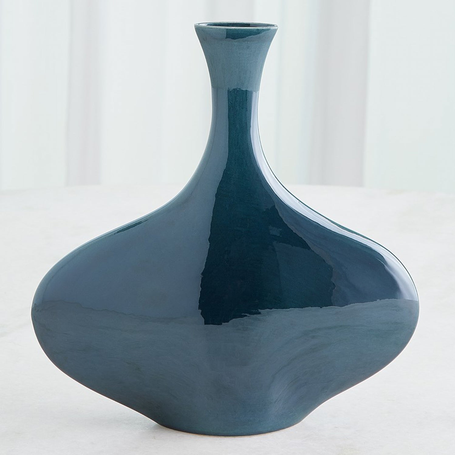 Global Views Silhouette Vase