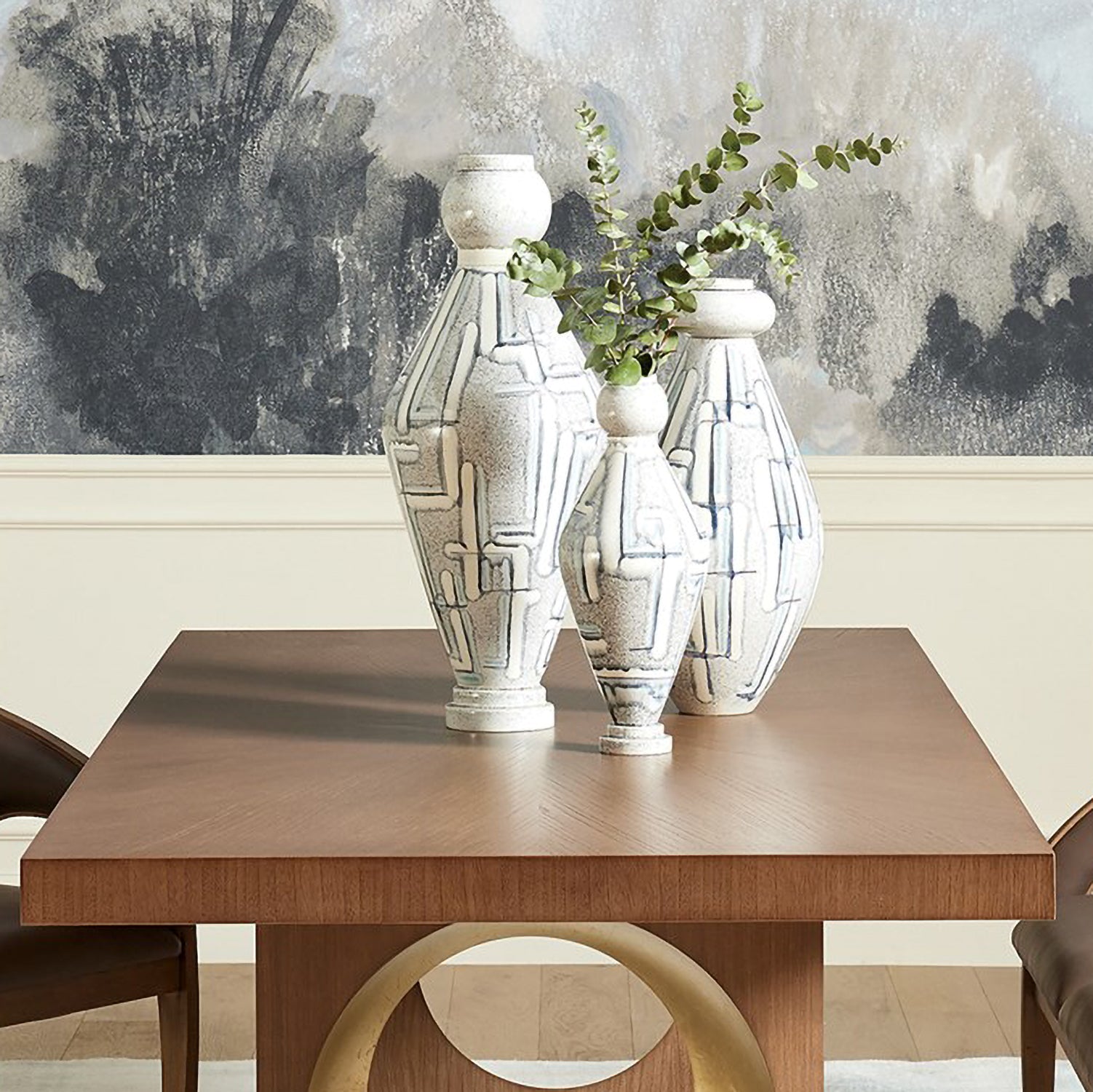 Global Views Spindle Vase