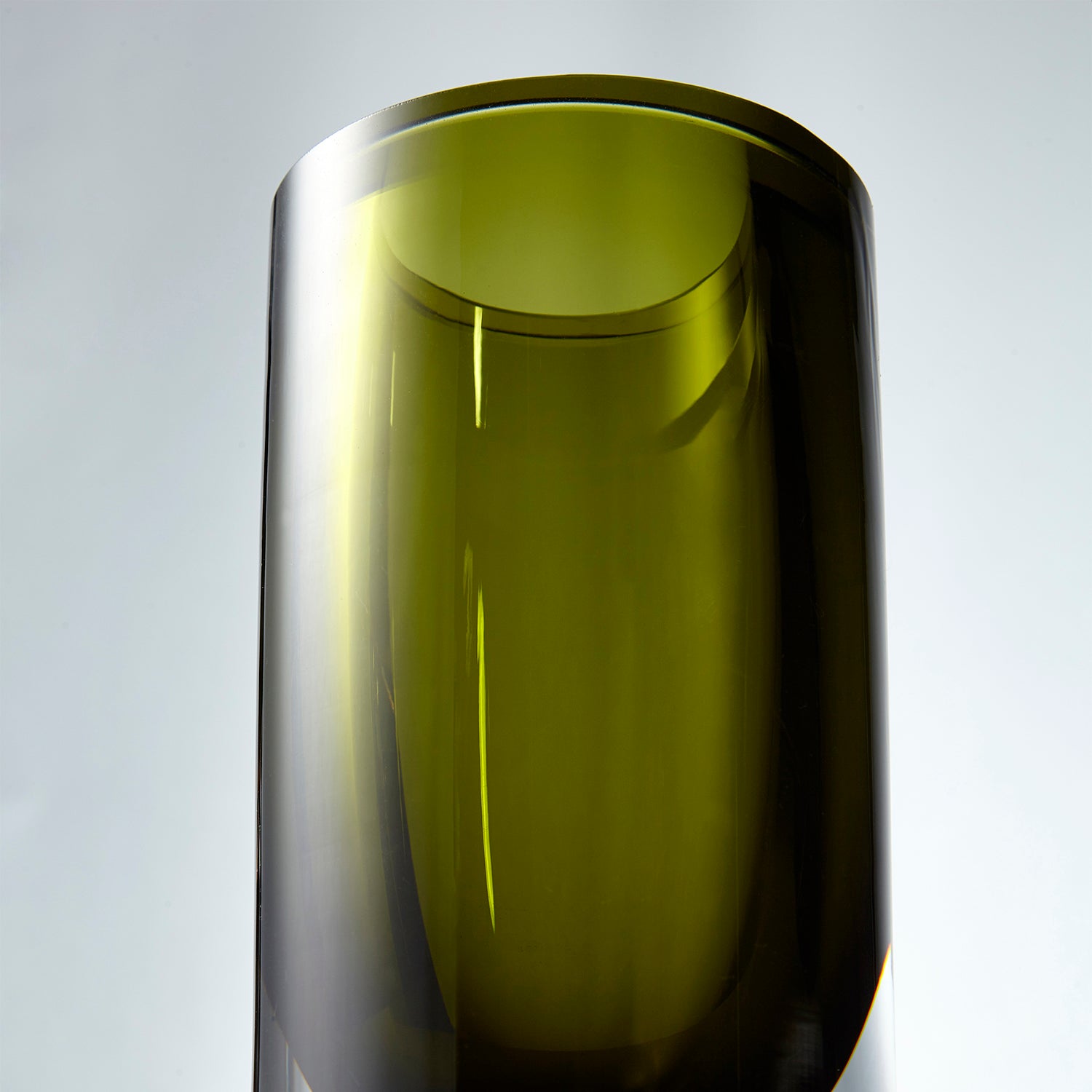 Cyan Design Majeure Glass Vase