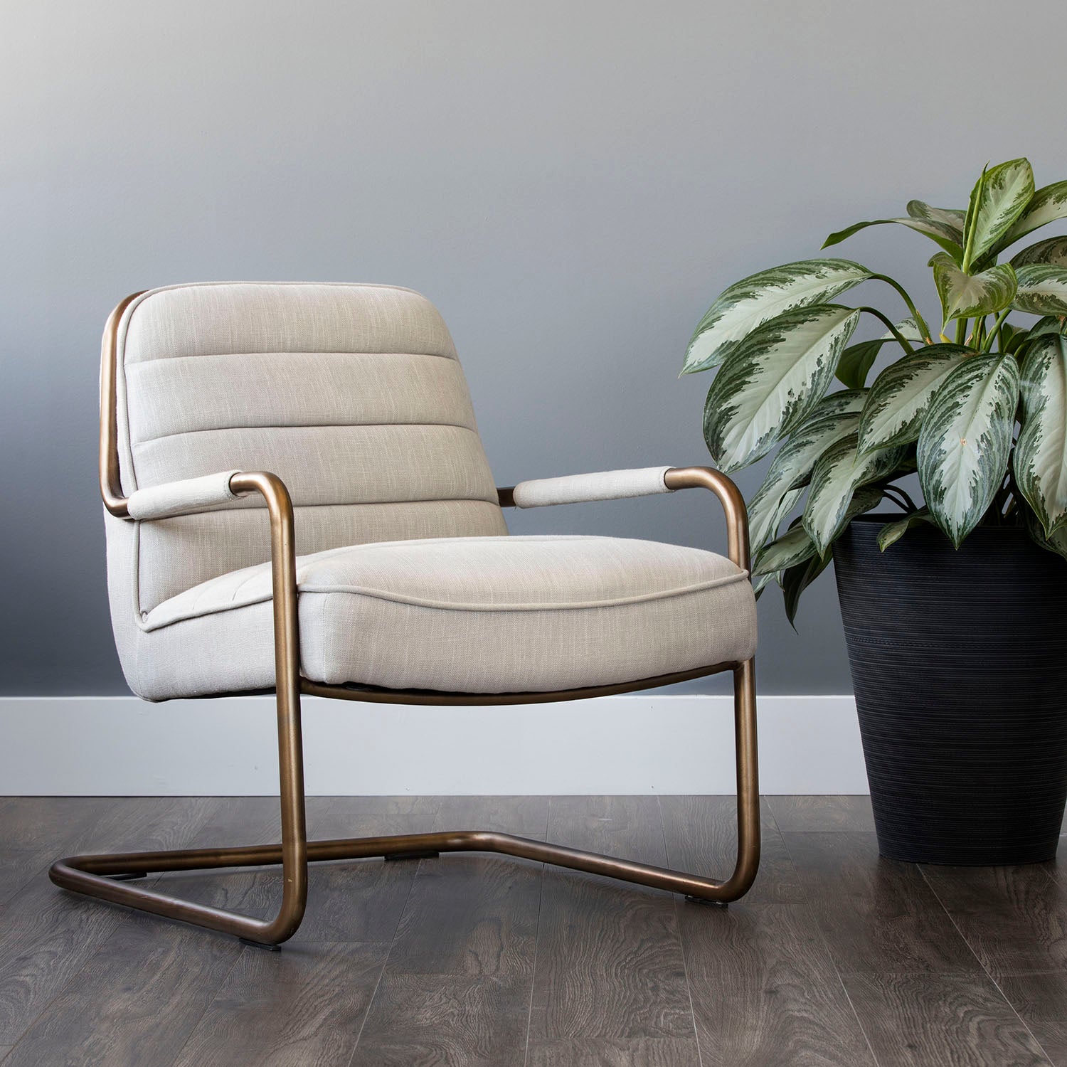 Sunpan Lincoln Lounge Chair