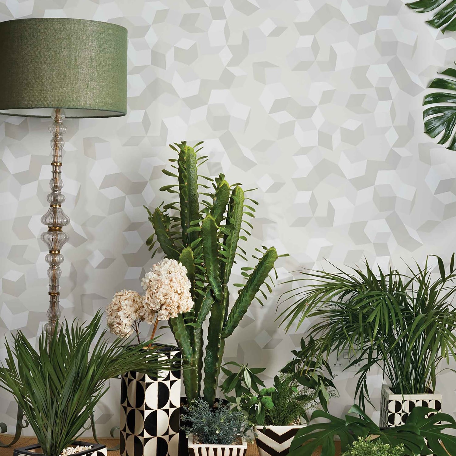Cole & Son Geometric II Puzzle Wallpaper