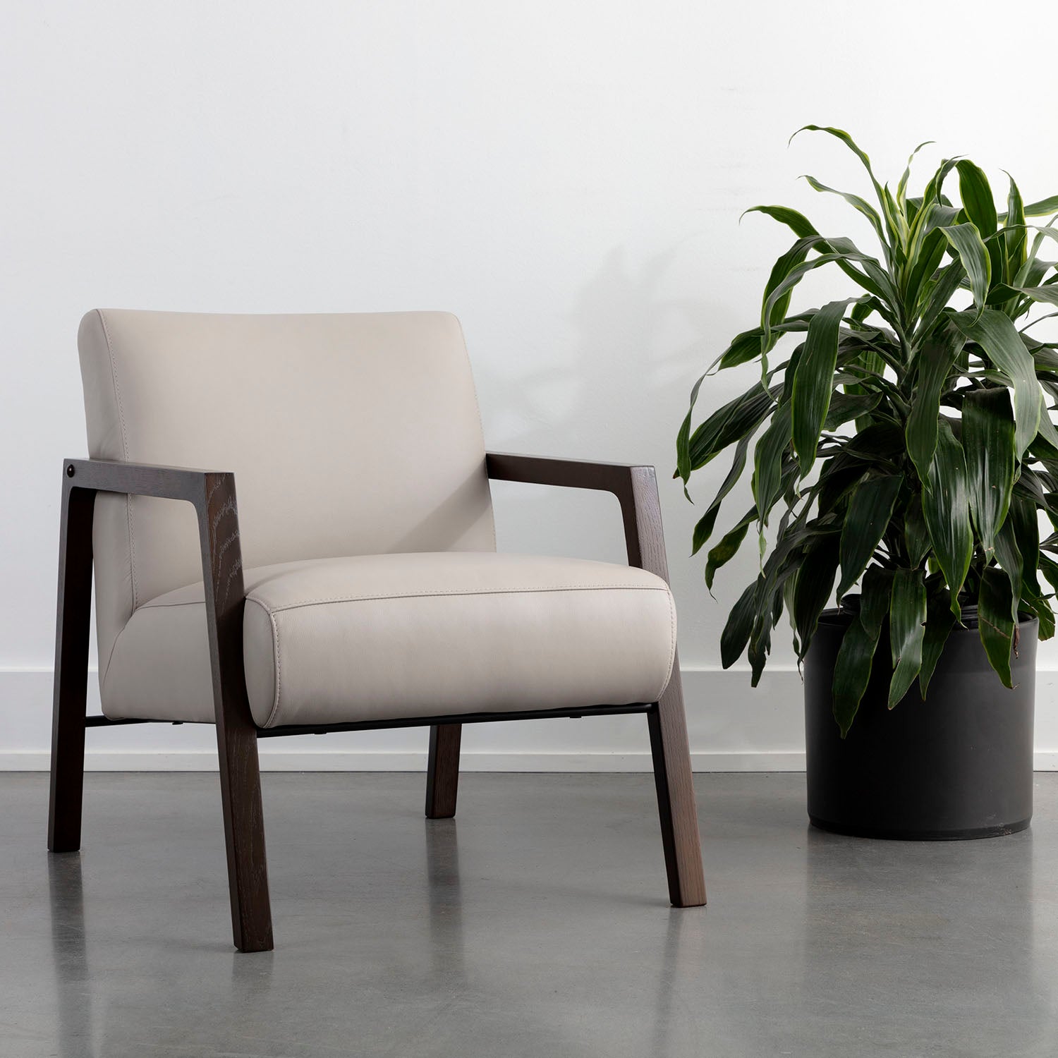 Sunpan Neymar Lounge Chair