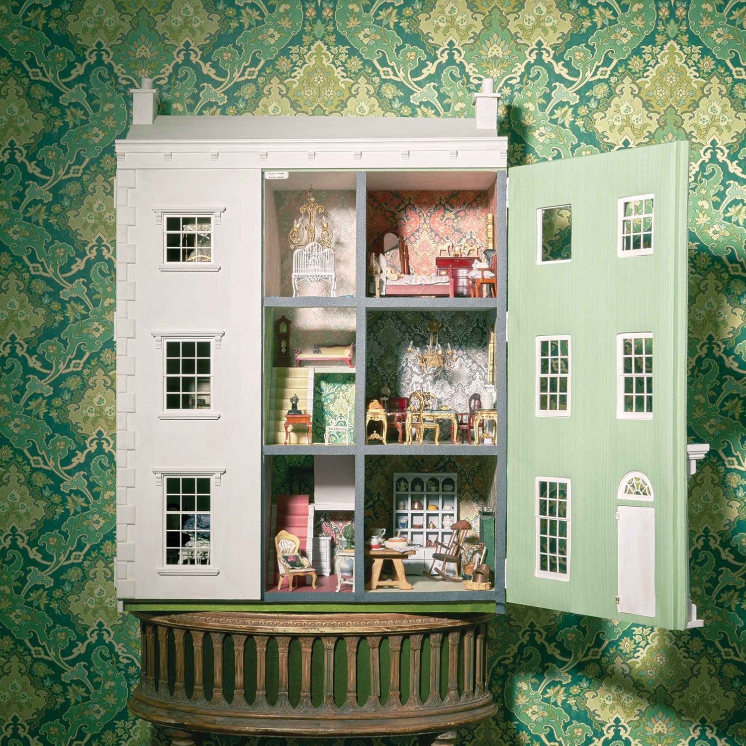 Cole & Son Mariinsky Damask Pushkin Wallpaper