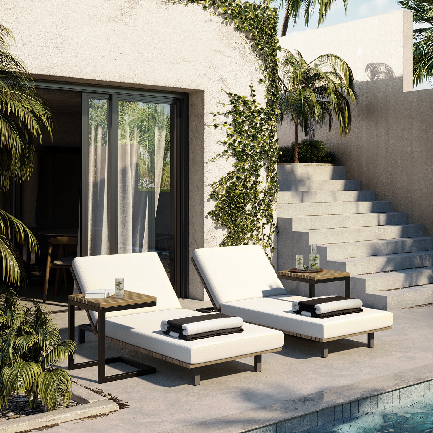 Sunpan Geneve Outdoor Lounger