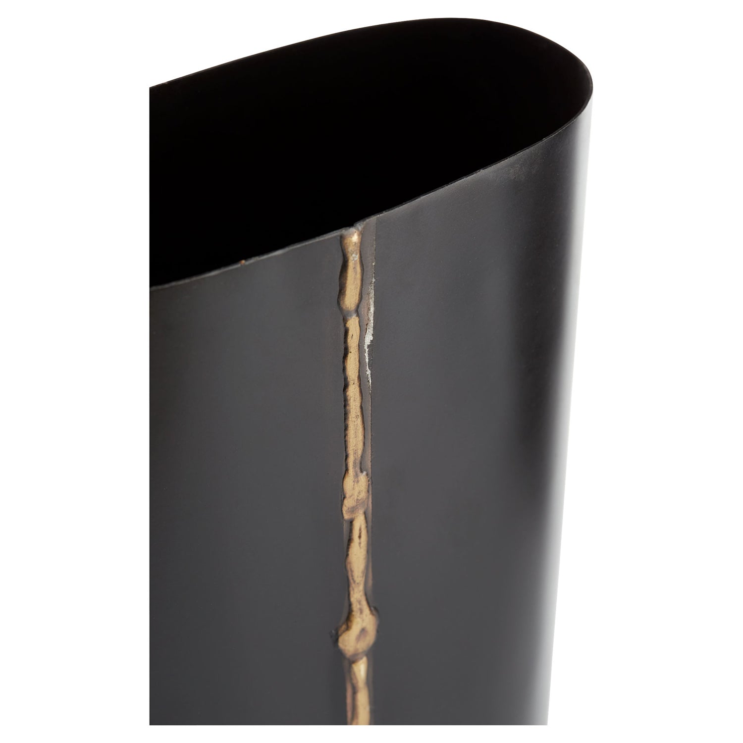 Cyan Design Begonia Vase