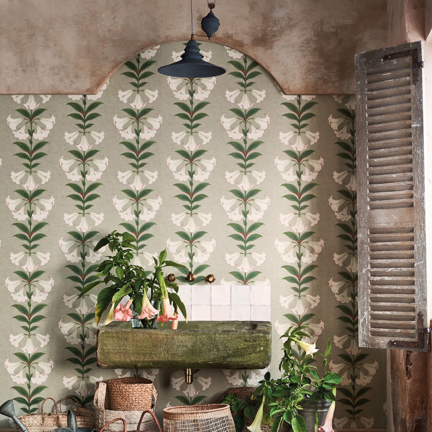Cole & Son Seville Angels Trumpet Wallpaper