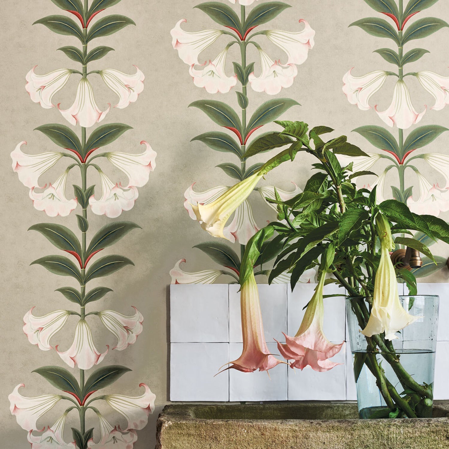 Cole & Son Seville Angels Trumpet Wallpaper
