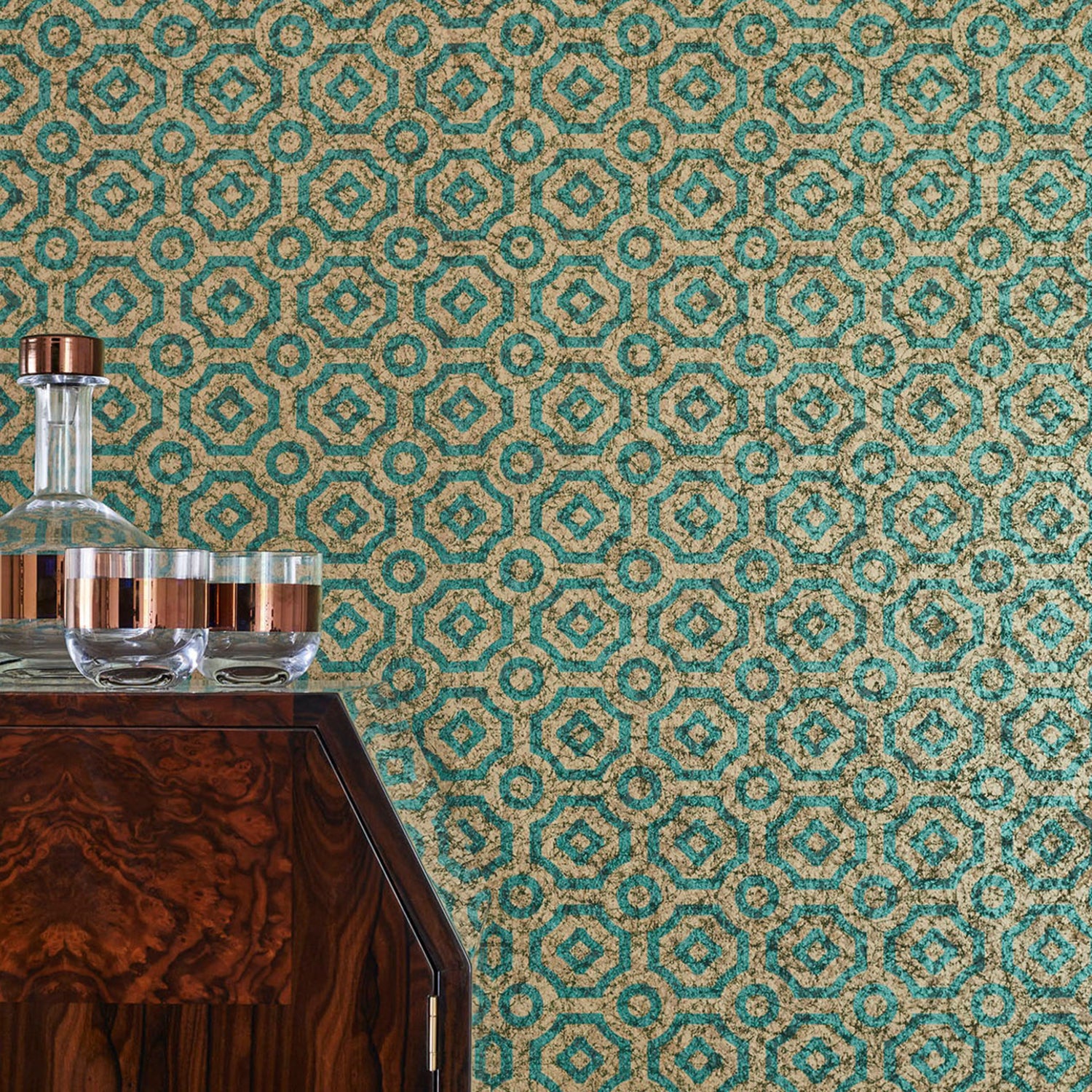 Cole & Son Historic Royal Palaces Great Masters Queens Quarters Wallpaper