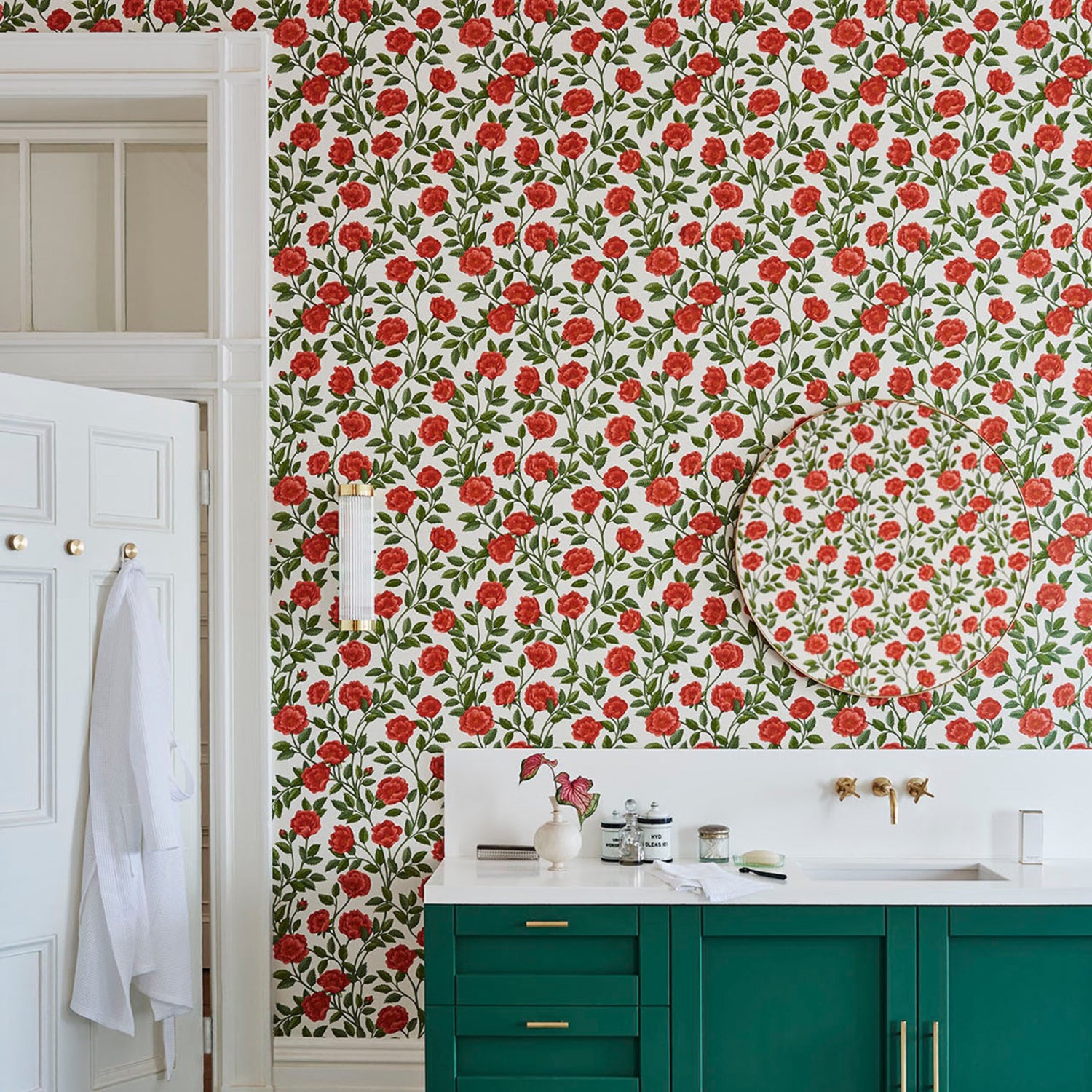 Cole & Son Historic Royal Palaces Great Masters Hampton Roses Wallpaper