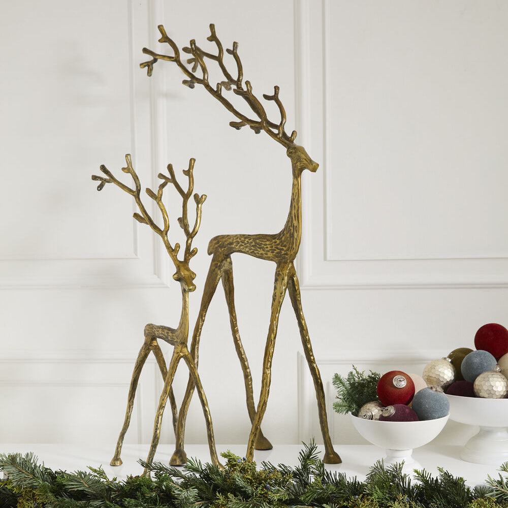 Kingly Reindeer Sculpture