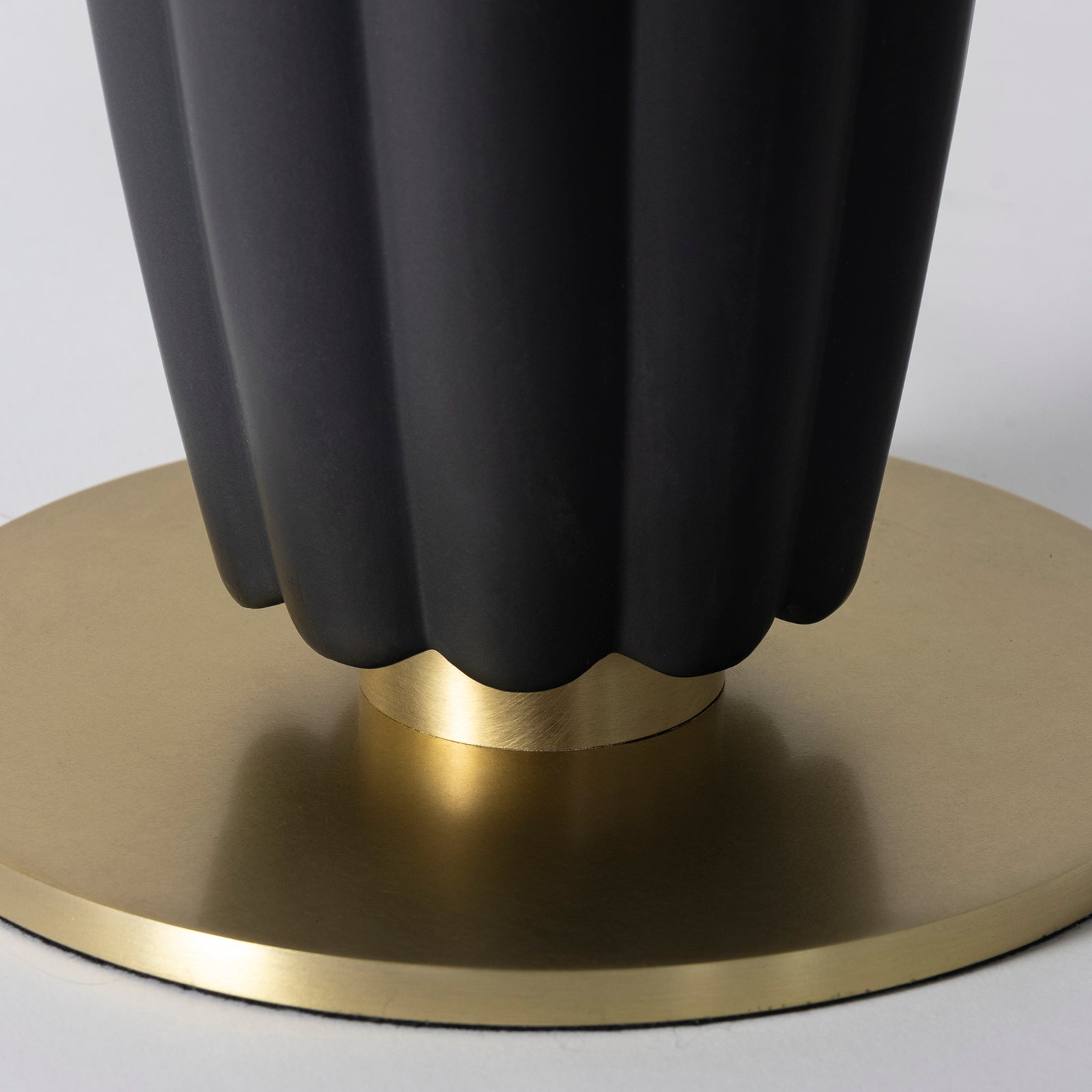Regina Andrew Crocus Black Ceramic Table Lamp