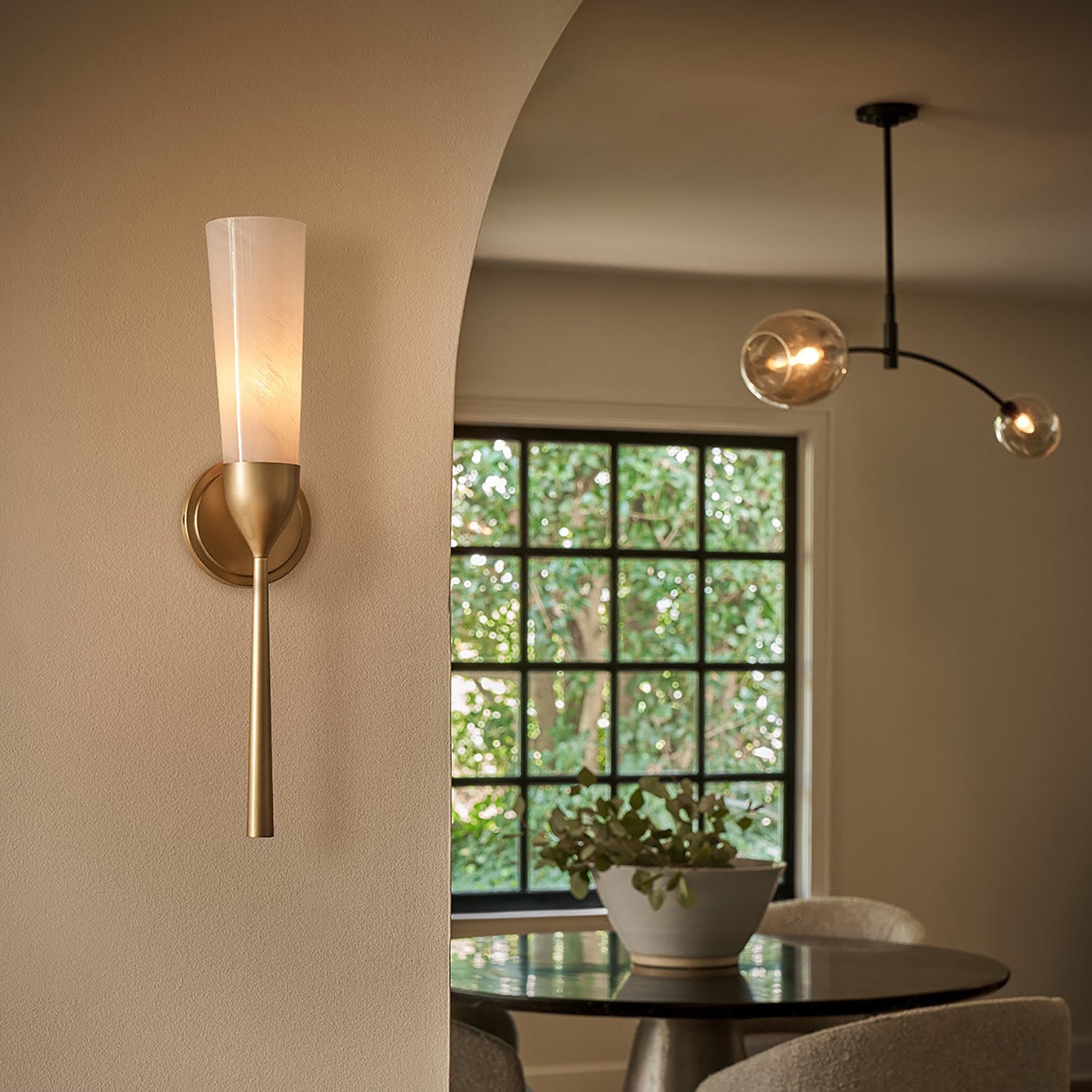 Regina Andrew Mousseaux Wall Sconce