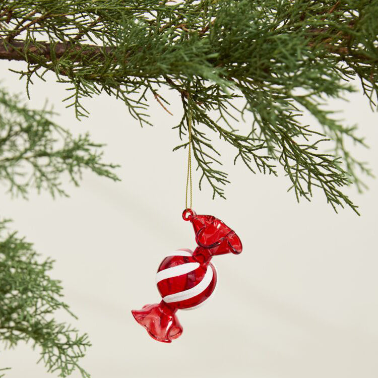 Peppermint Swirl Ornament, set of 6 red glass ornament, front view