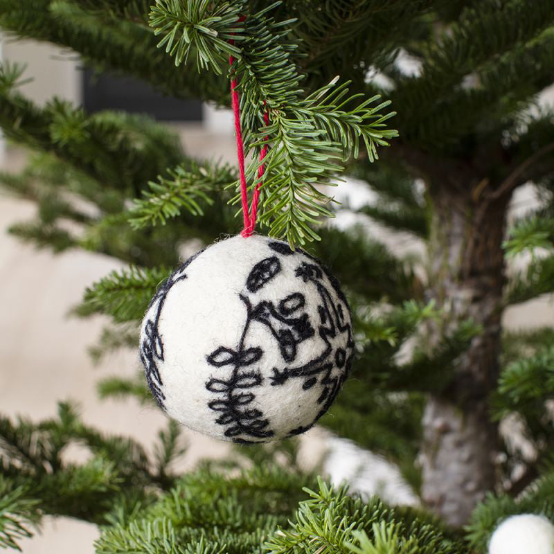 Tannon Ornament Set of 2