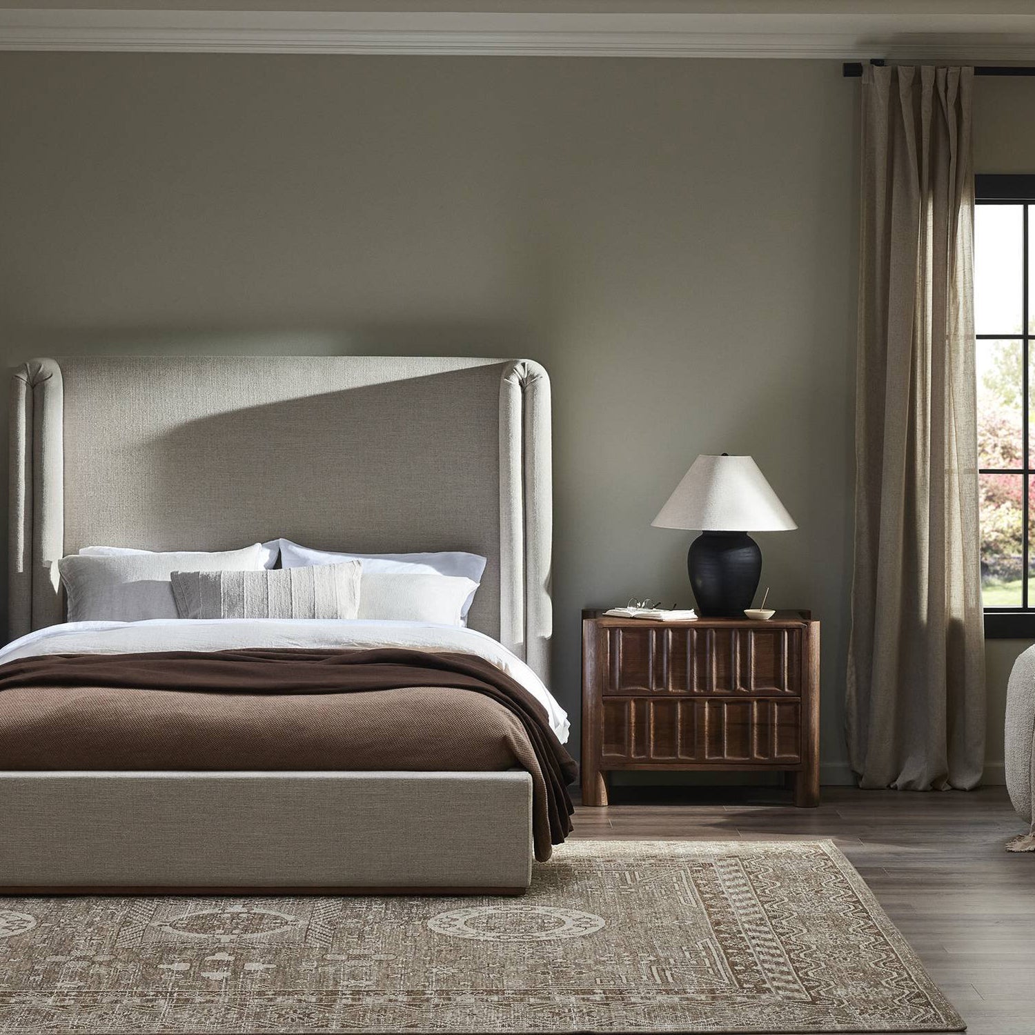 Four Hands Octavia Bed in Queen - Final Sale