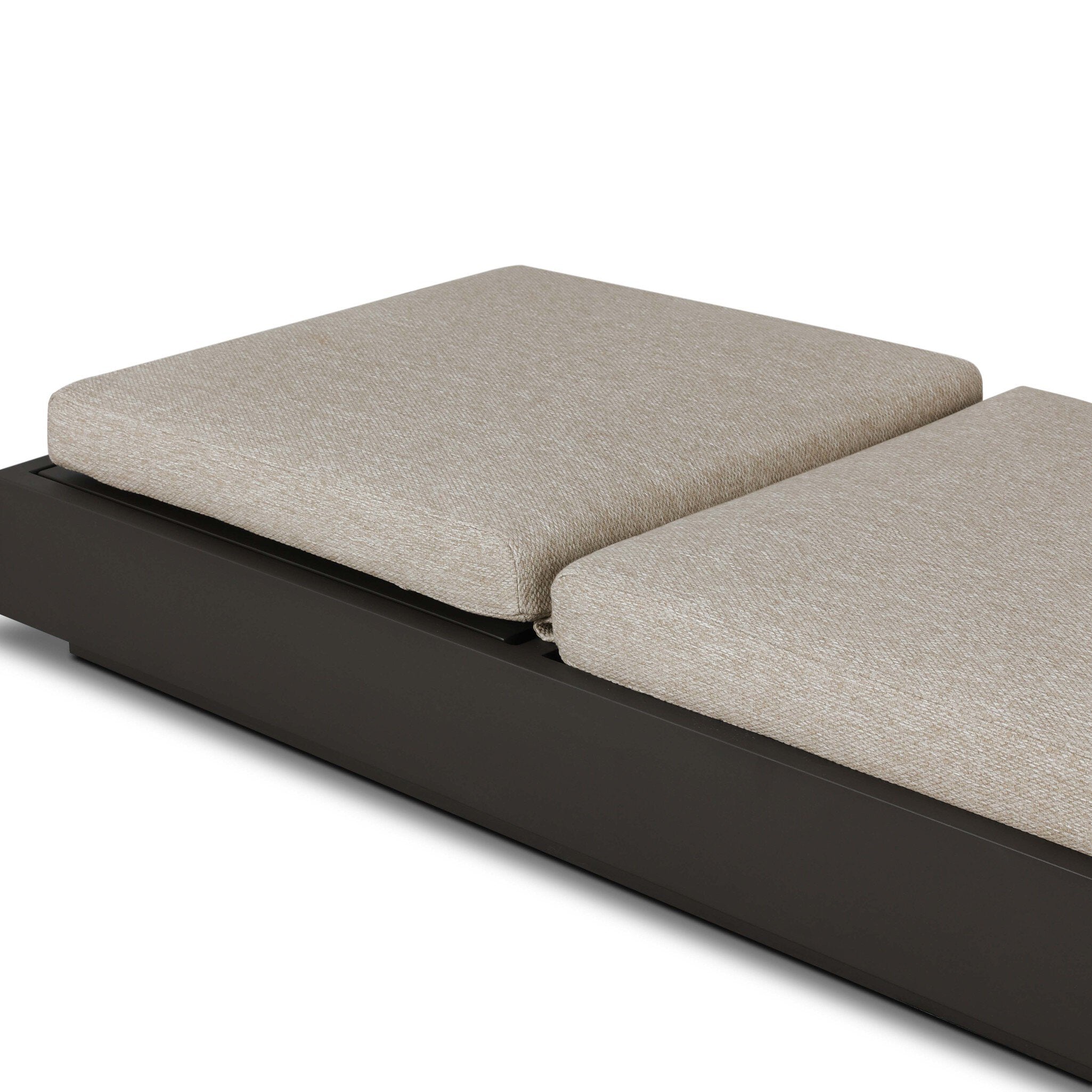 Four Hands Katari Concha Fog Outdoor Chaise craftsmanship detail
