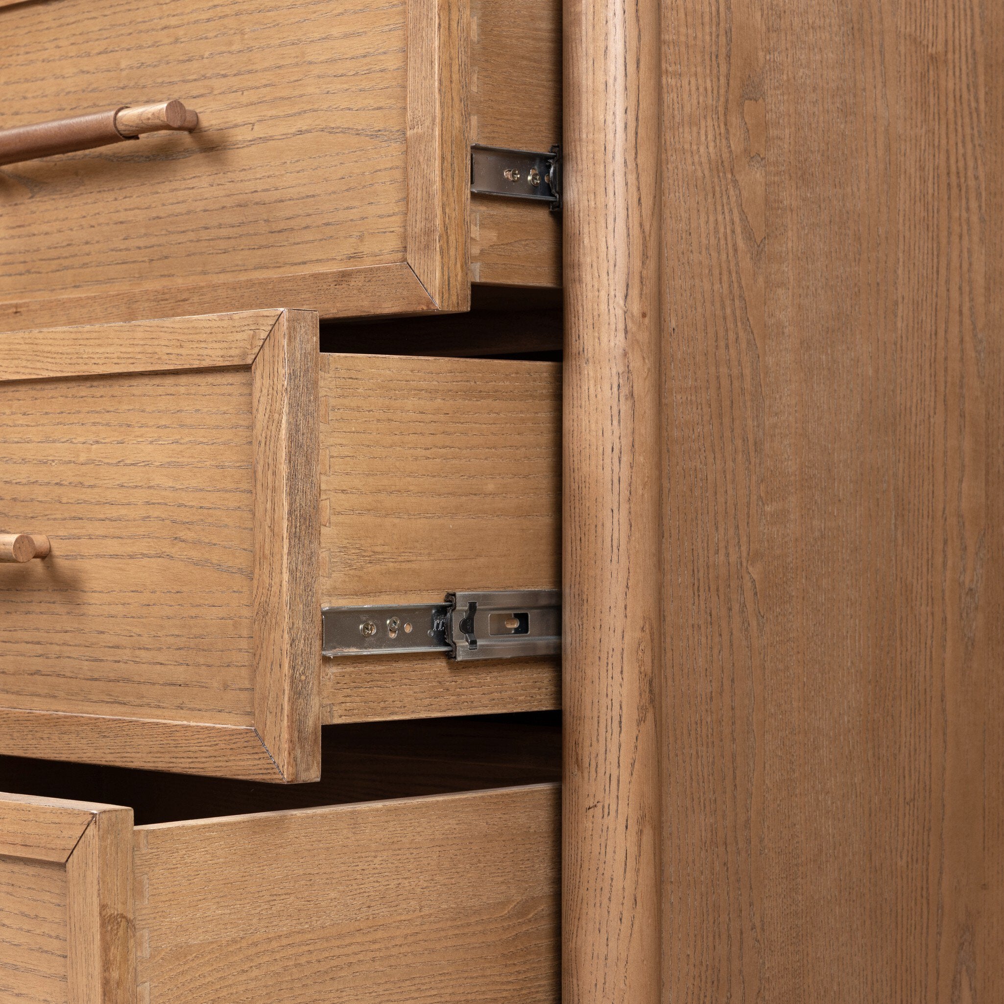 Four Hands Salado Natural Ash 9 Drawer Dresser - detail 7