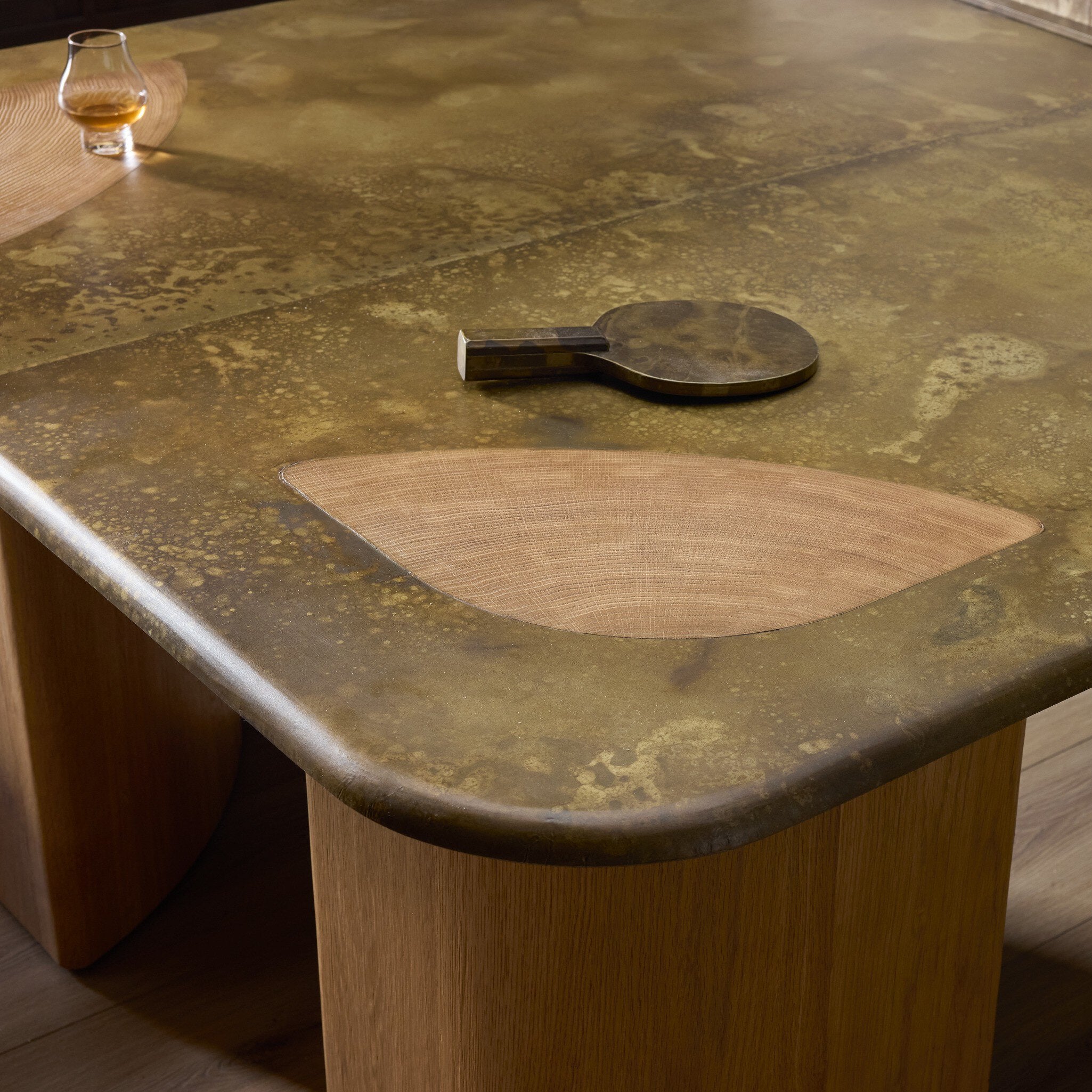 Four Hands Vella Smoked Oak Ping Pong Table - detail 9