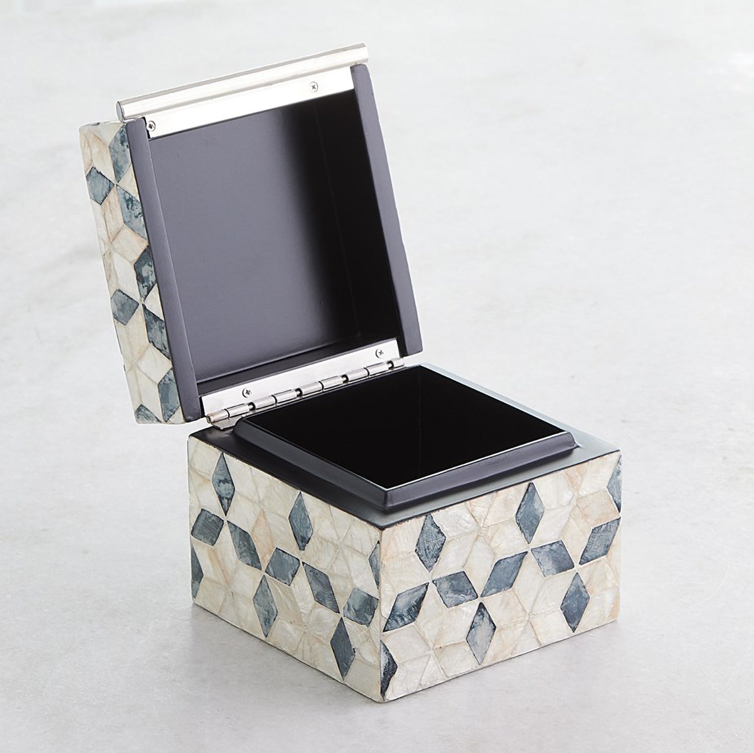 Global Views Capiz Shell Box