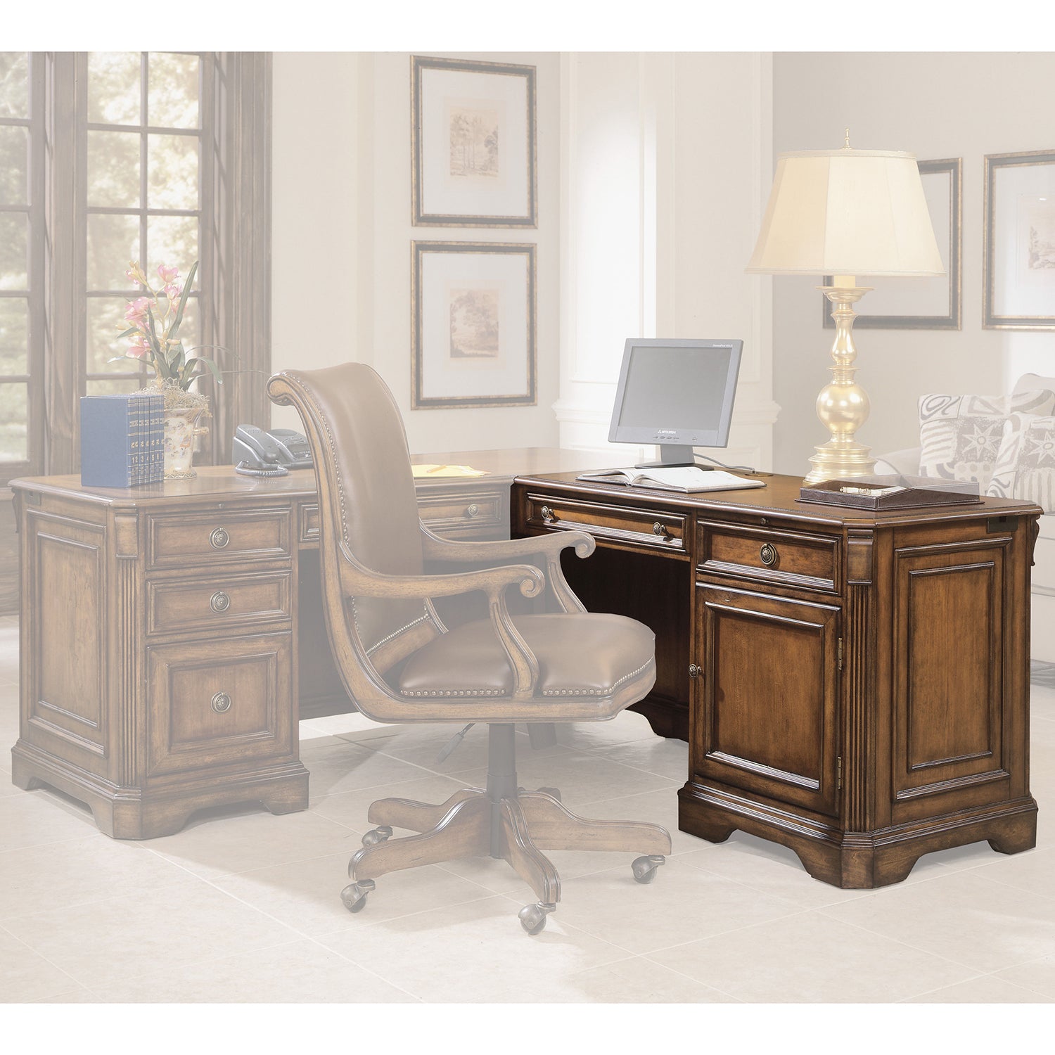 Hooker Furniture Brookhaven Executive L Right Return Desk
