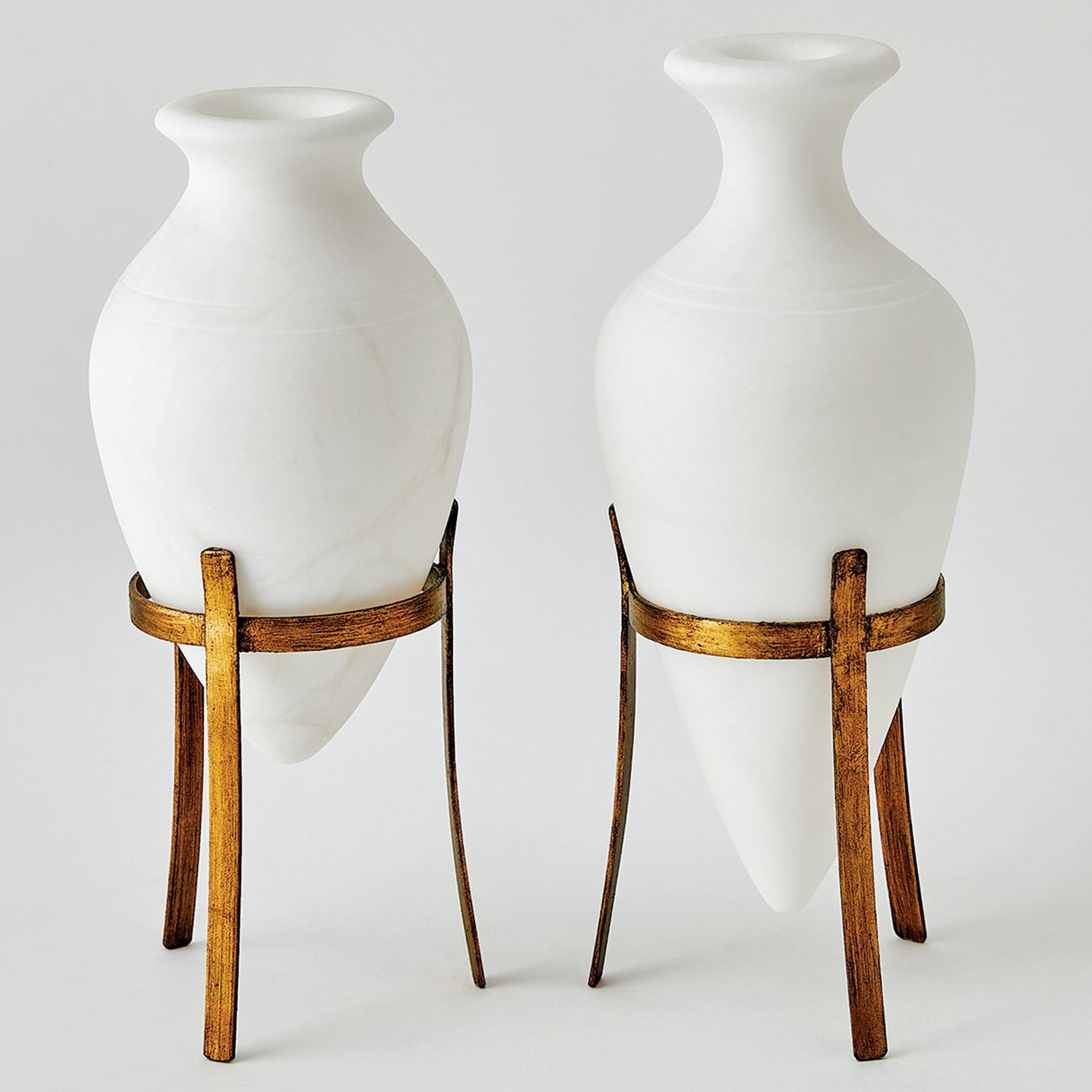 Global Views Amphora Alabaster Vase