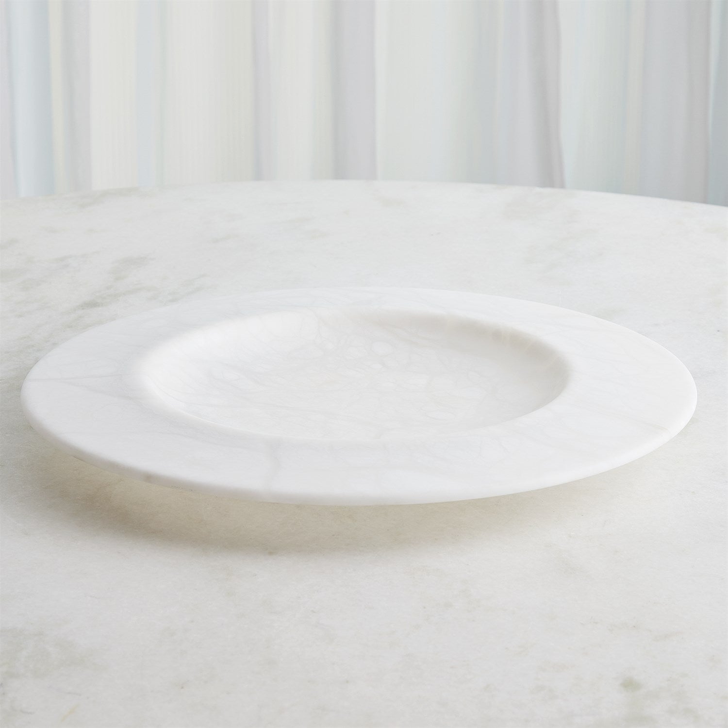 Global Views Alabaster Piatto