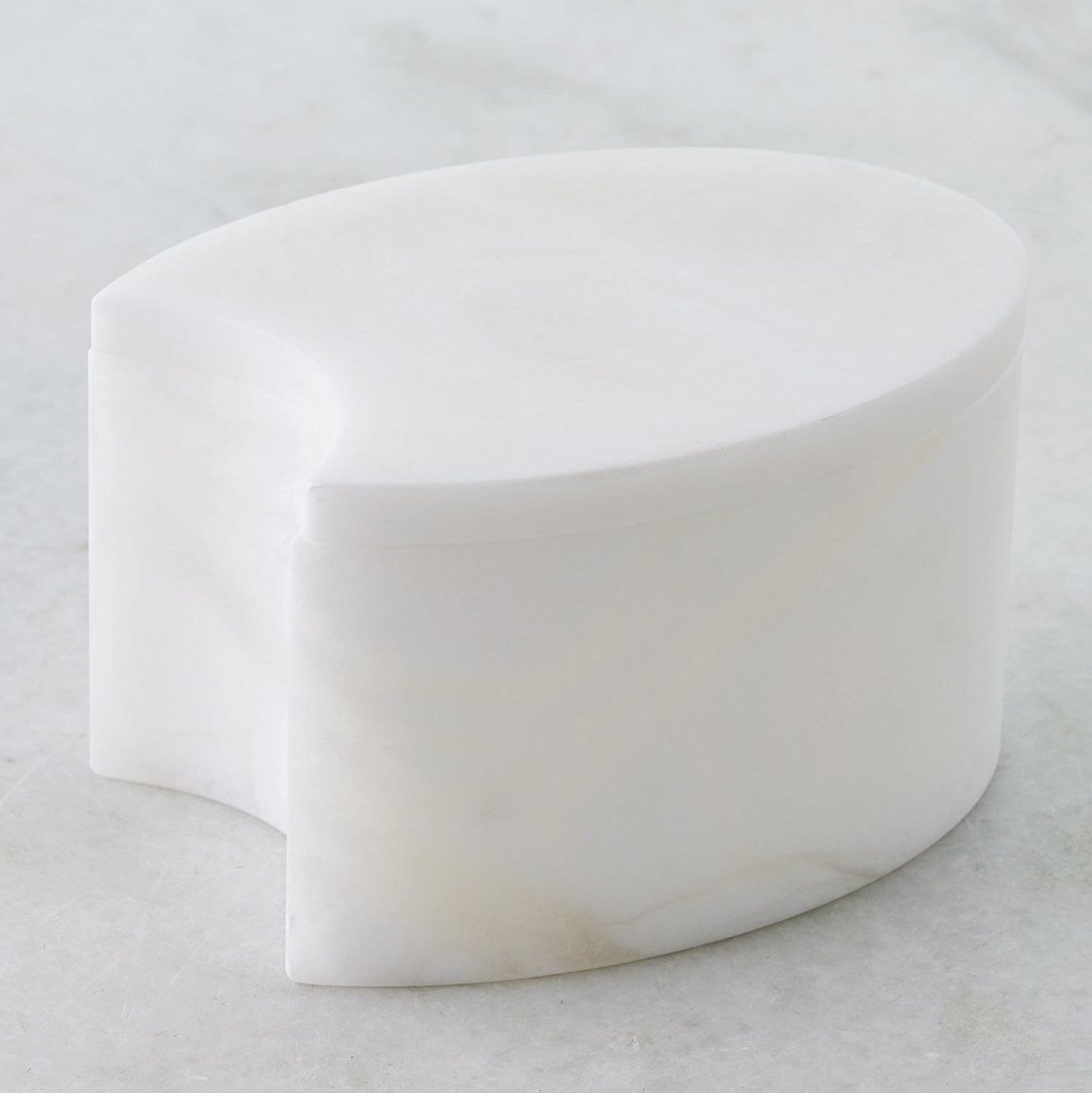Global Views Alabaster Oval Cut Box