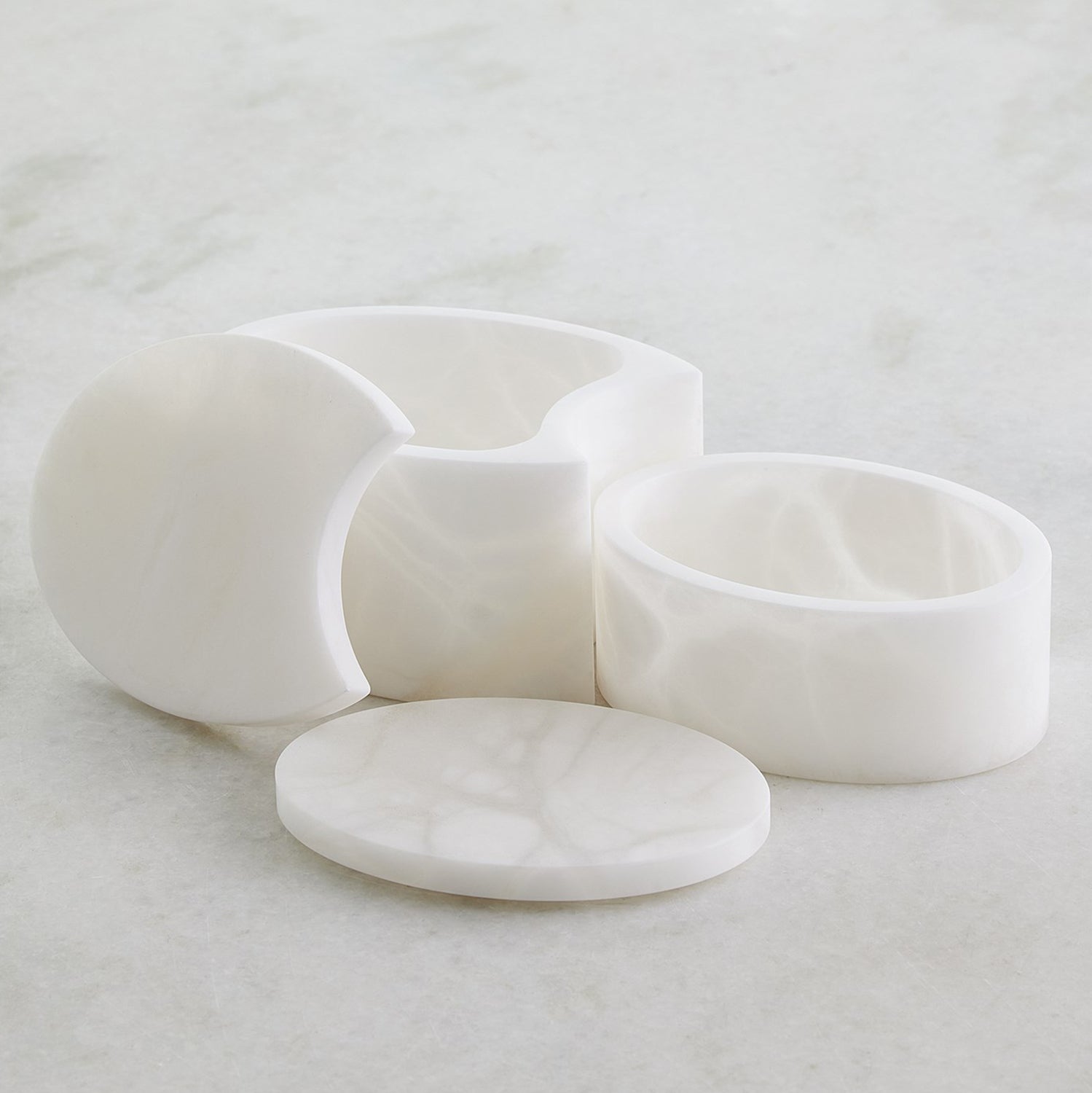 Global Views Alabaster Oval Cut Box