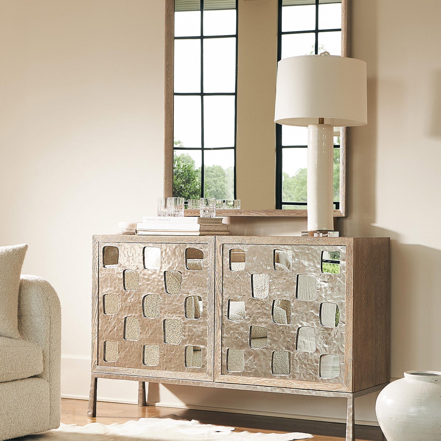 Bernhardt Aventura Chest