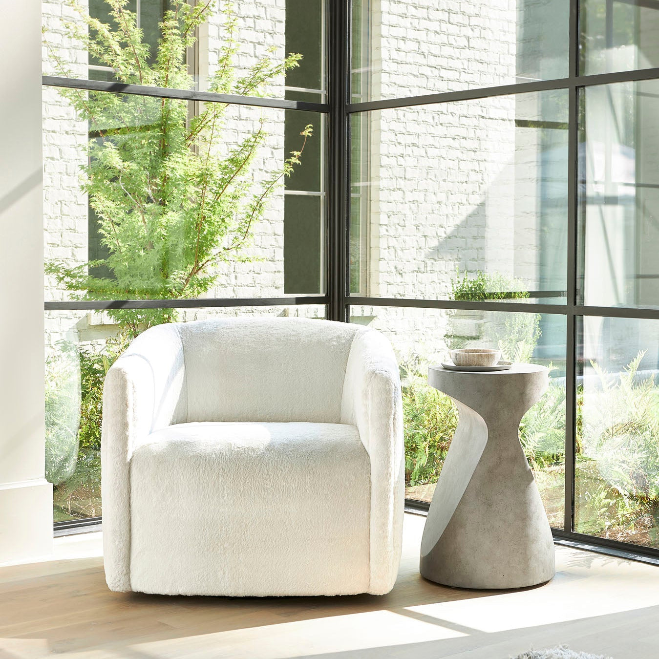 Bernhardt Sereno Accent Table