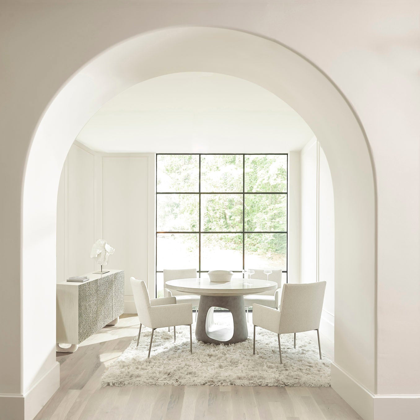 Bernhardt Sereno Buffet