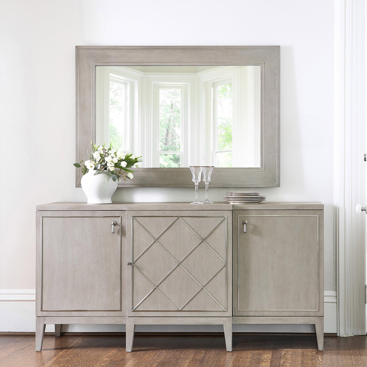 Bernhardt Cornelia Buffet