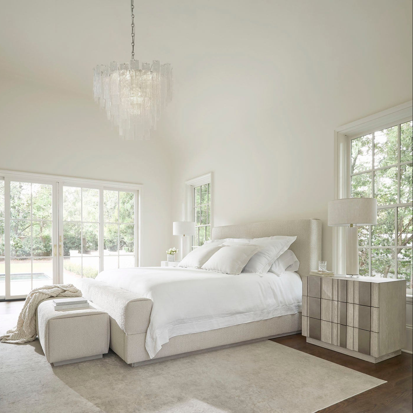 Bernhardt Tempo Bench