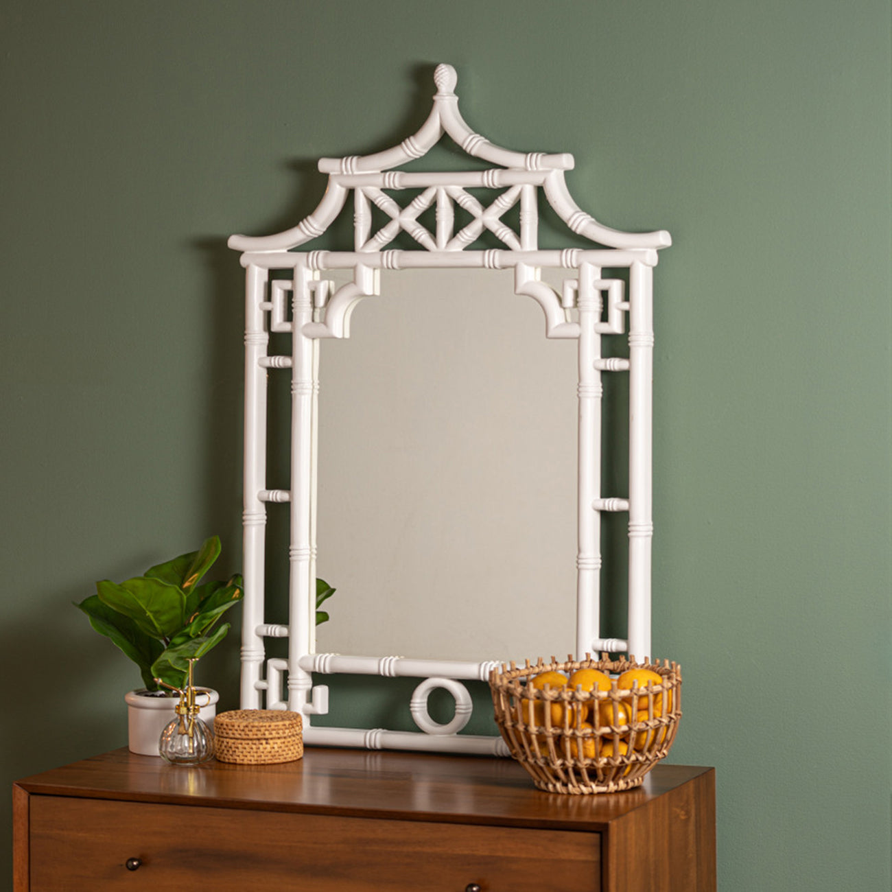 Shing Wall Mirror
