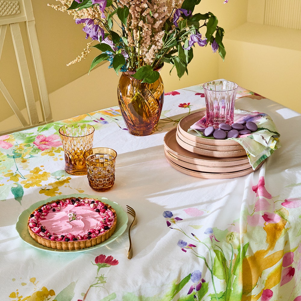 Garnier Thiebaut Souffle Fleuri Printemps Tablecloth