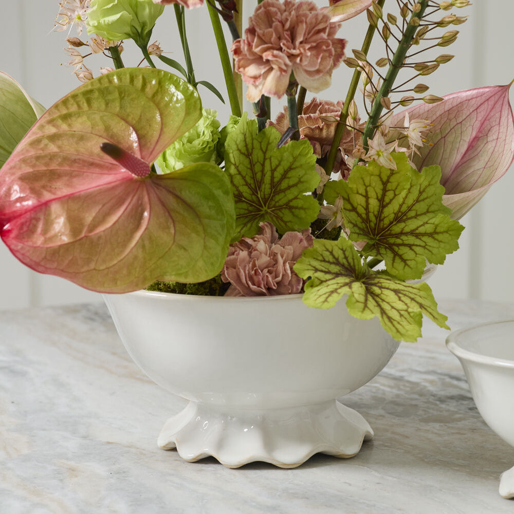 Esperanza Compote detail of its off white finish