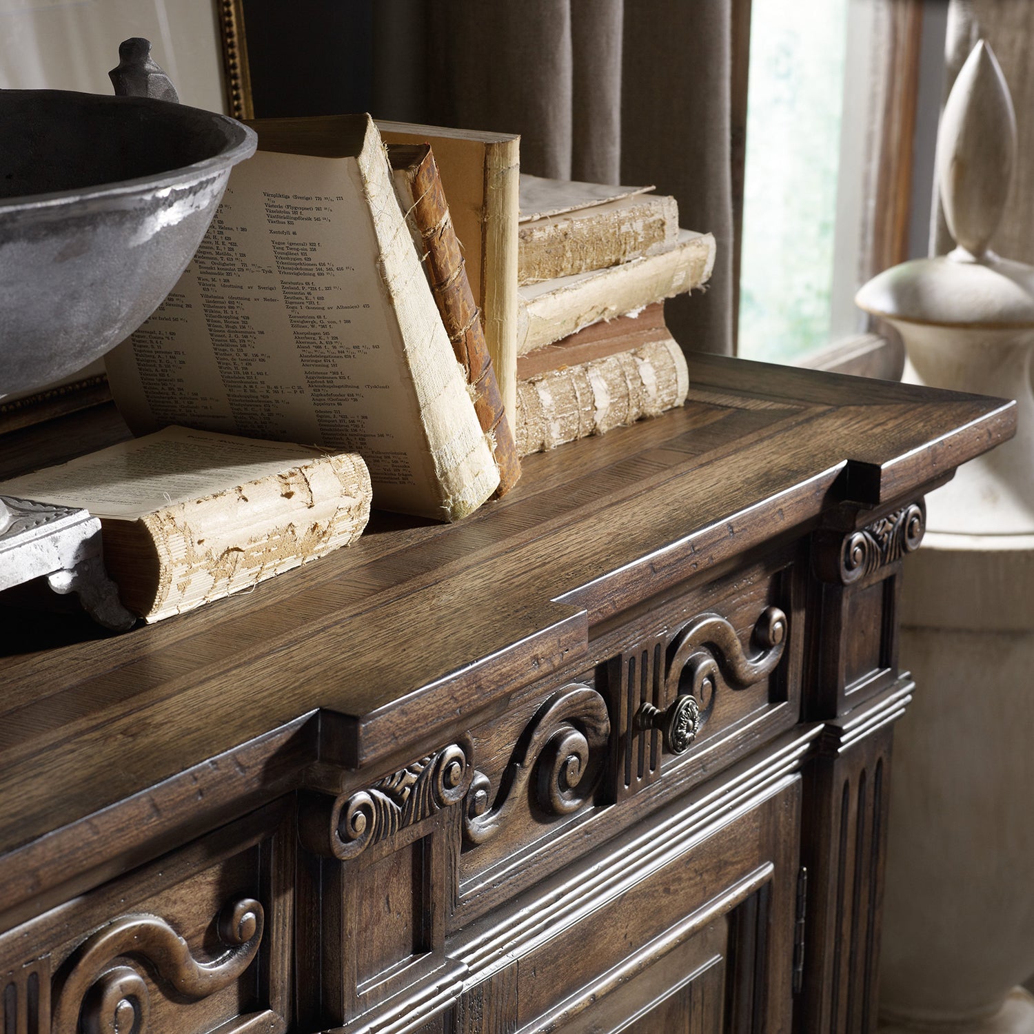 Hooker Furniture Rhapsody Small Credenza