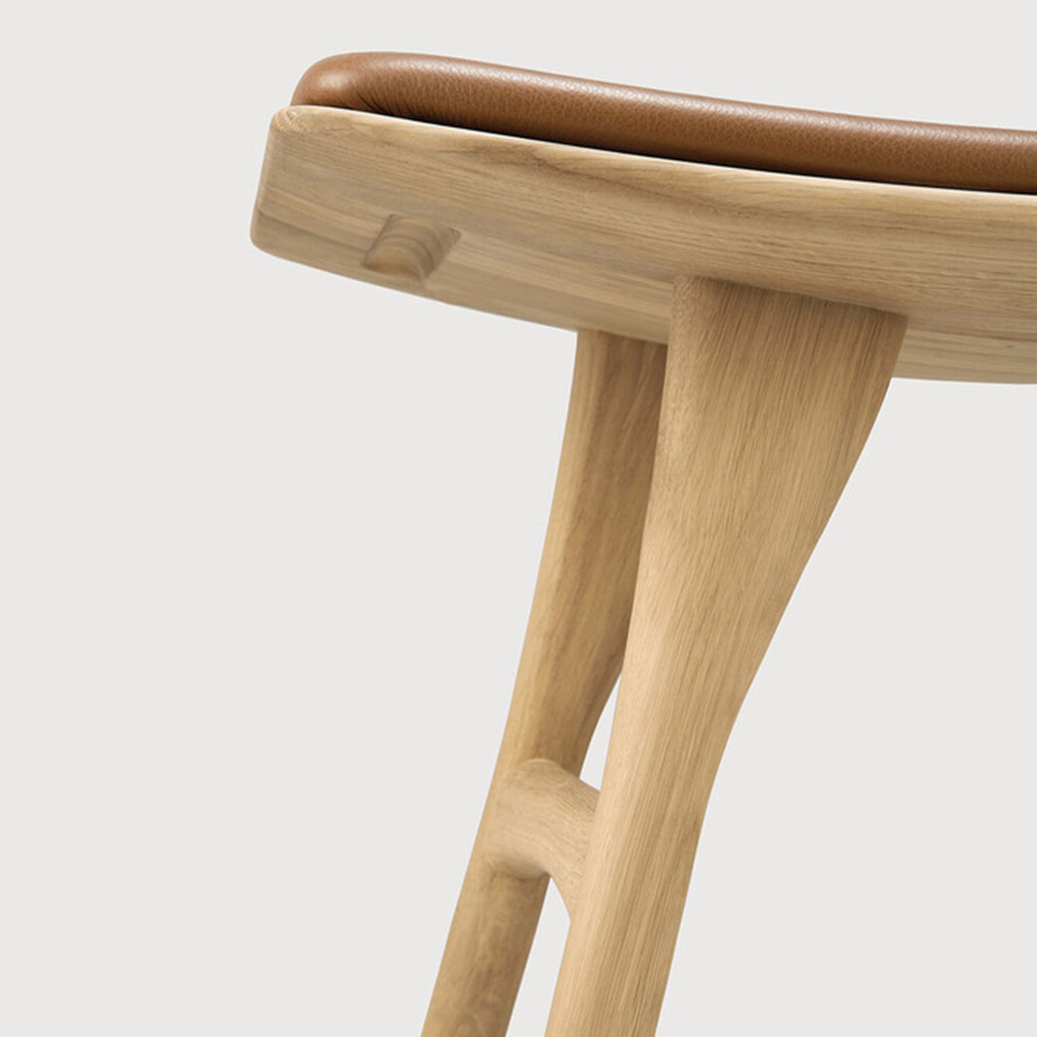 Ethnicraft Osso Oak Leather Stool