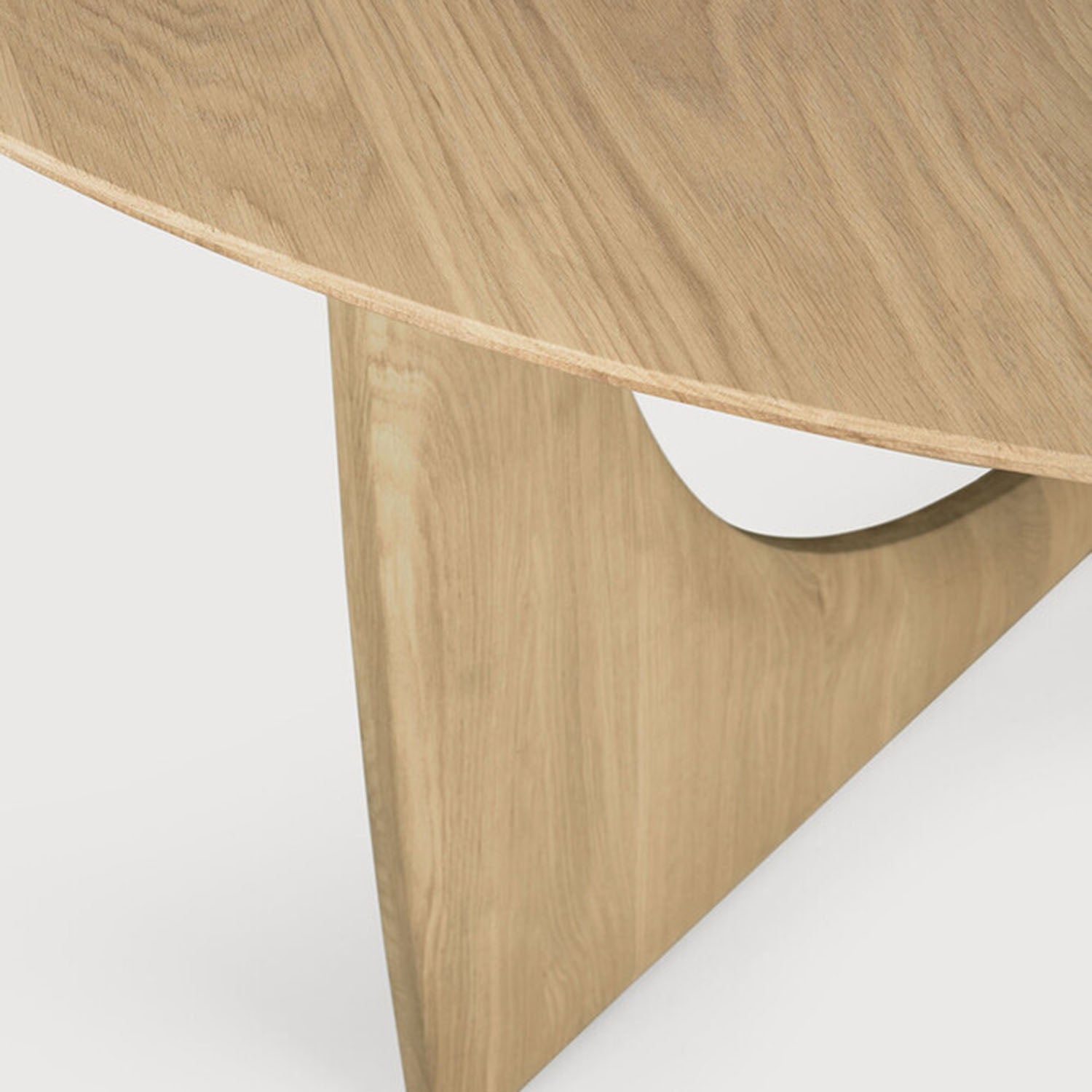 Ethnicraft Geometric Oak Round Dining Table