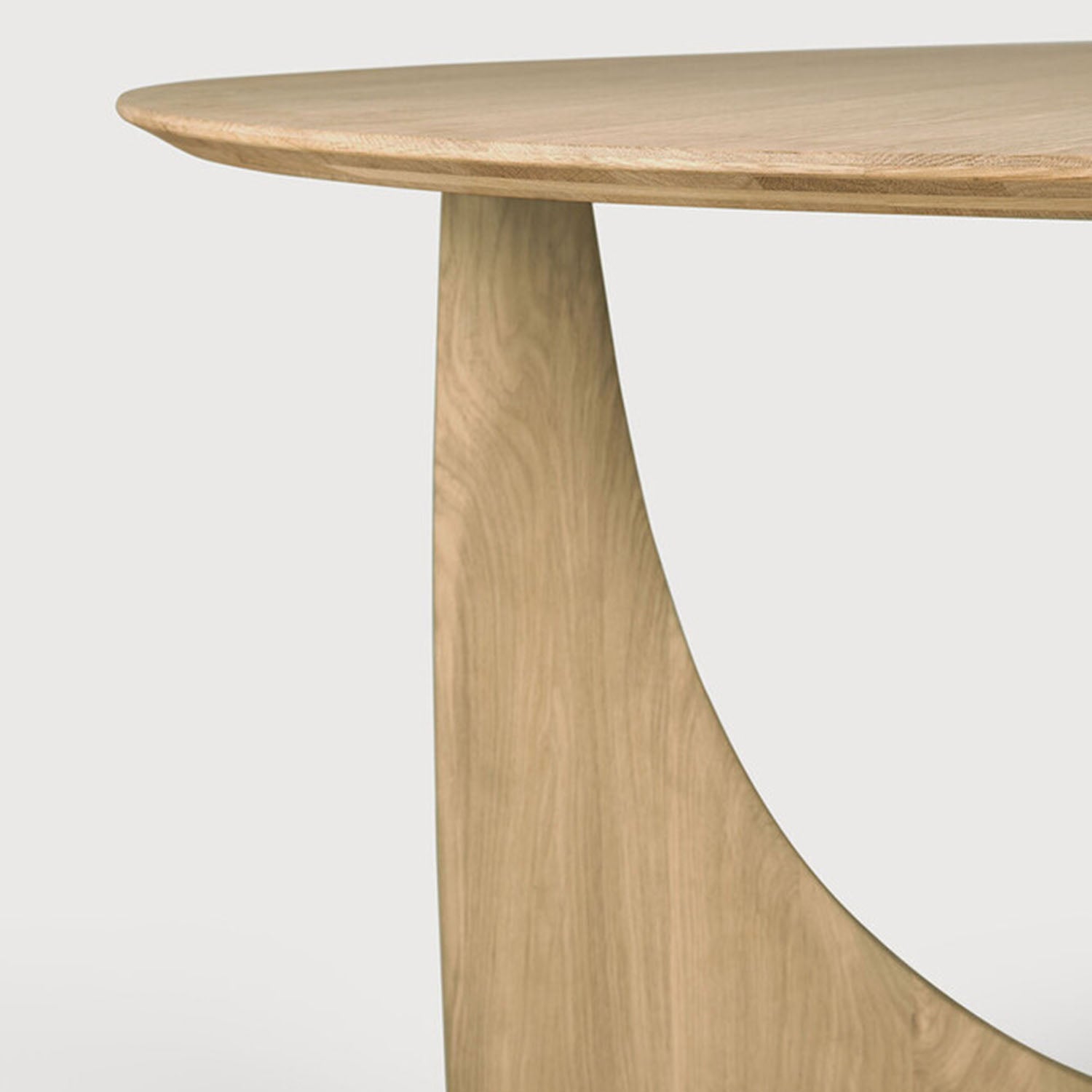 Ethnicraft Geometric Oak Round Dining Table