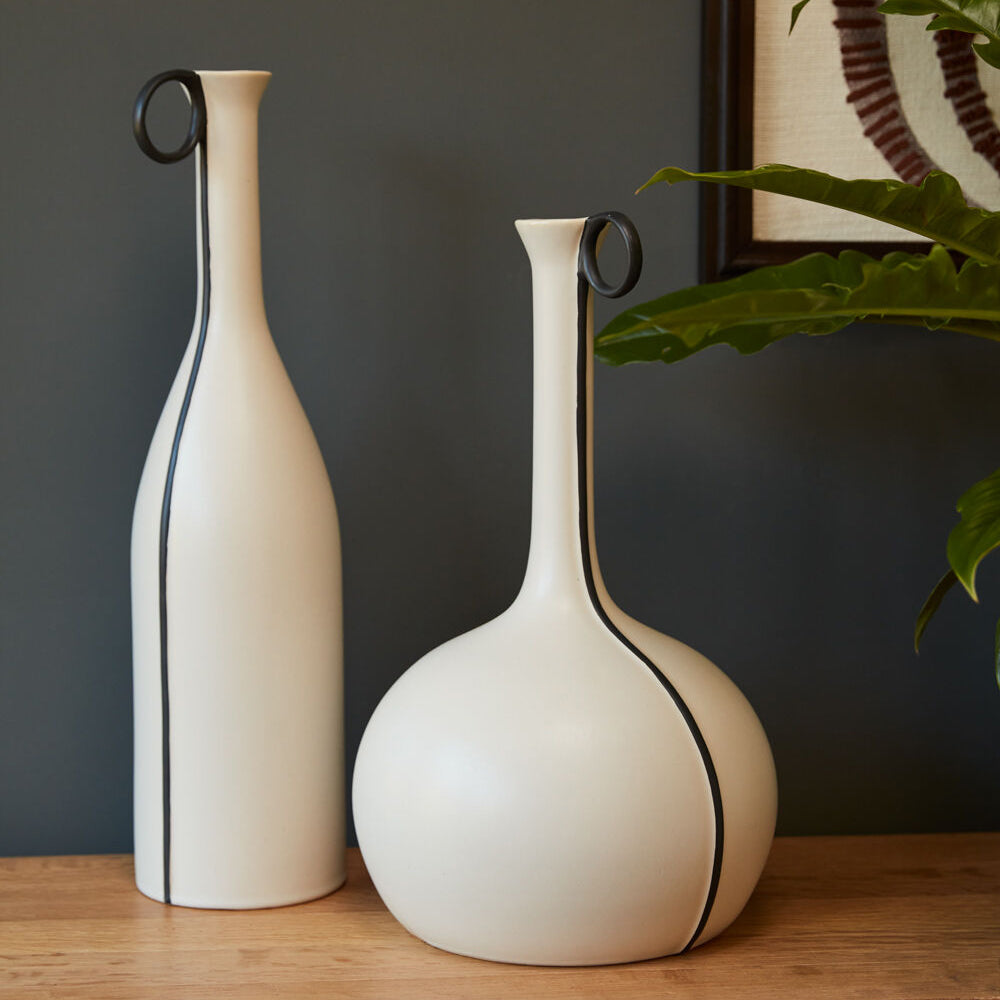 Anita Line Vase