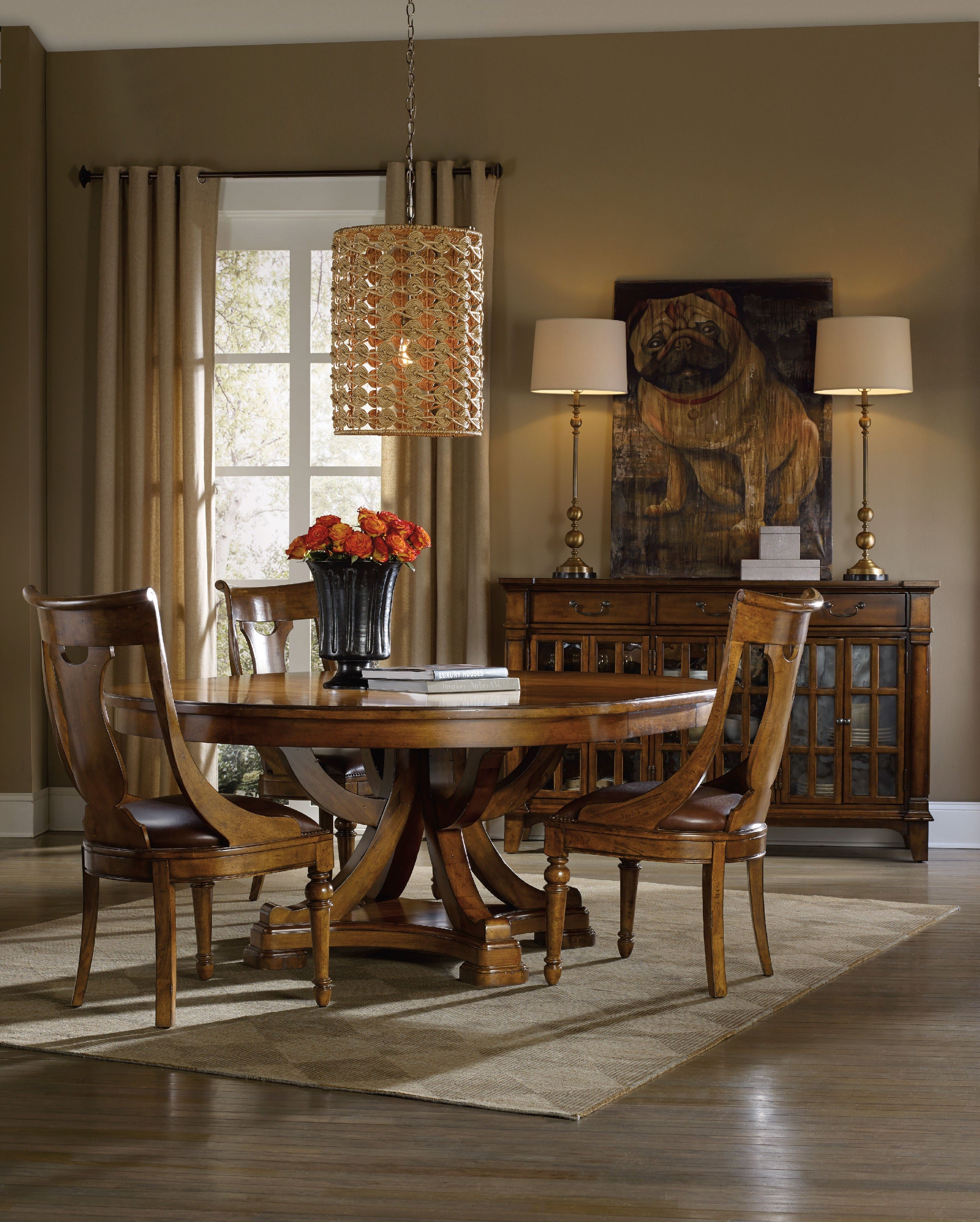 Hooker Furniture Tynecastle Round Pedestal Dining Table