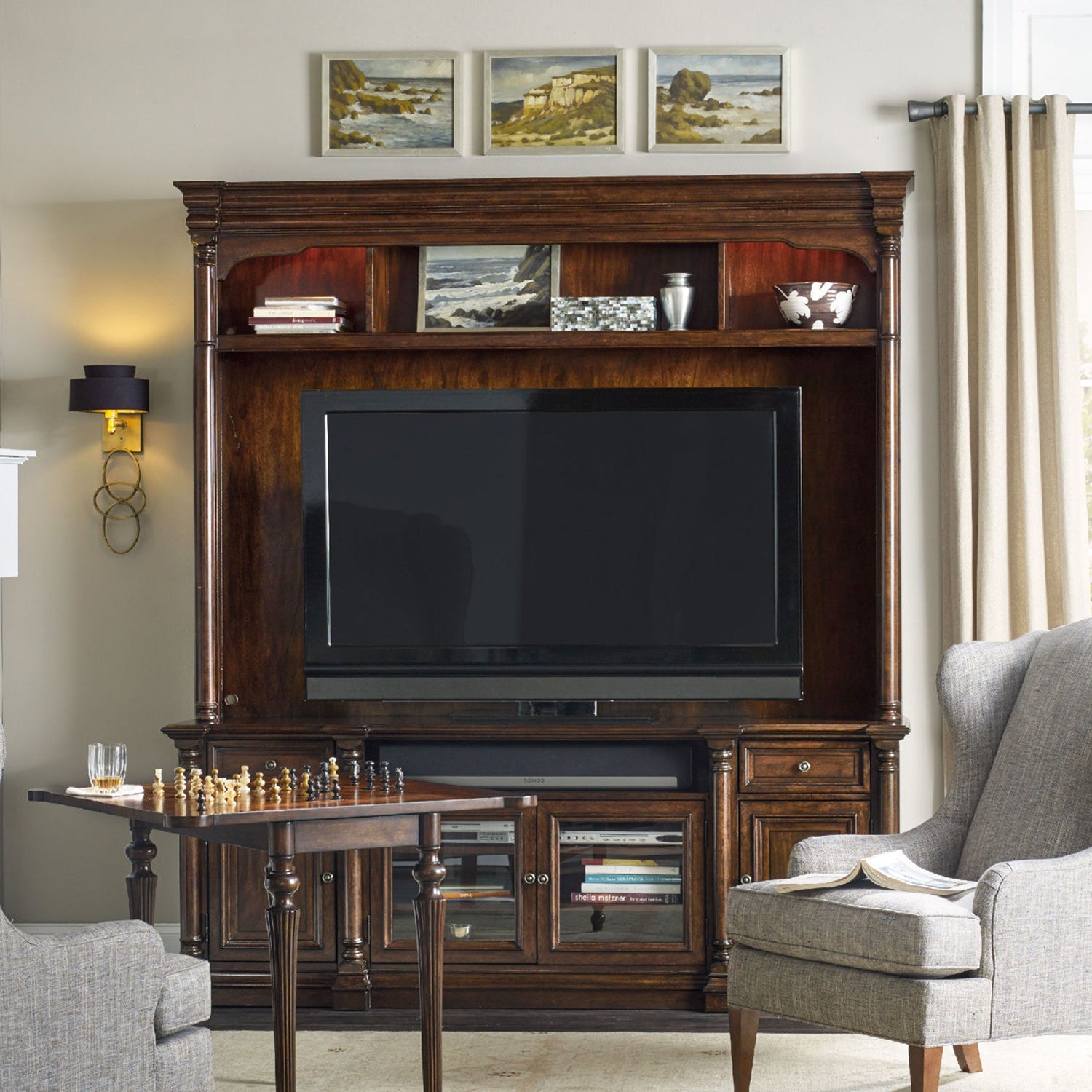 Hooker Furniture Leesburg Entertainment Console